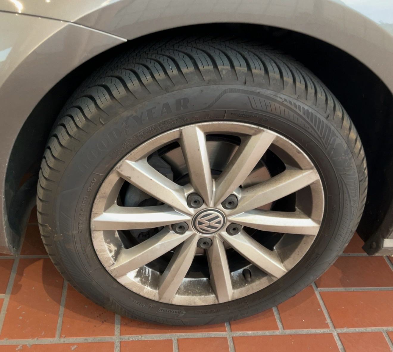 VW Golf 7 1,6 TDI LOUNGE/SERVISNA✅JAMSTVO 12 MJ, fotografija 6