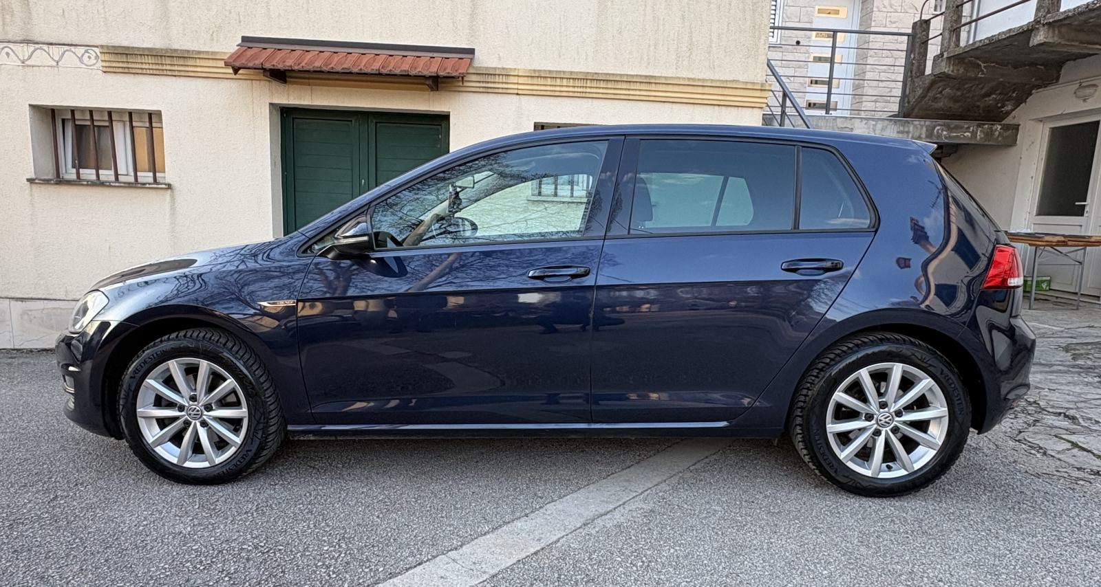 VW Golf 7 1,6 TDI Lounge / veliki servis / 8 novih guma / reg do 01/27, pogled izvana - slika 5