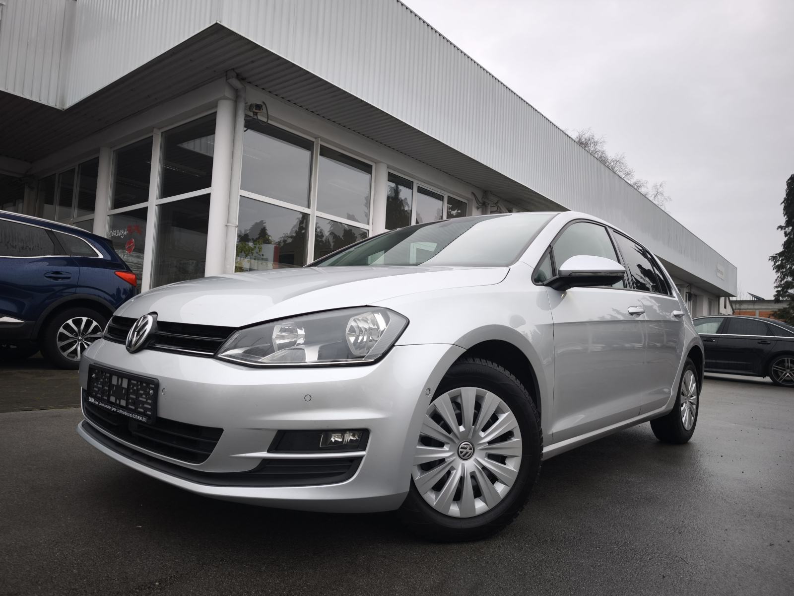 VW Golf 7 1,6 TDI NAVI ACC TEMPOMAT BLUETOOTH PARK PILOT I ASSIST, fotografija 5