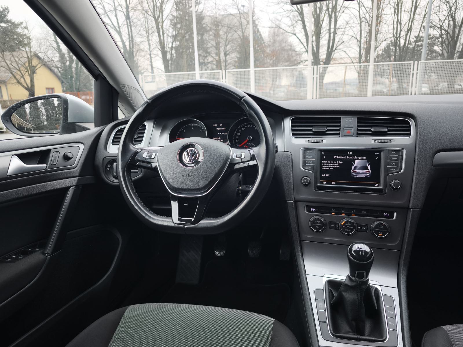 VW Golf 7 1,6 TDI NAVI ACC TEMPOMAT BLUETOOTH PARK PILOT I ASSIST, fotografija 16
