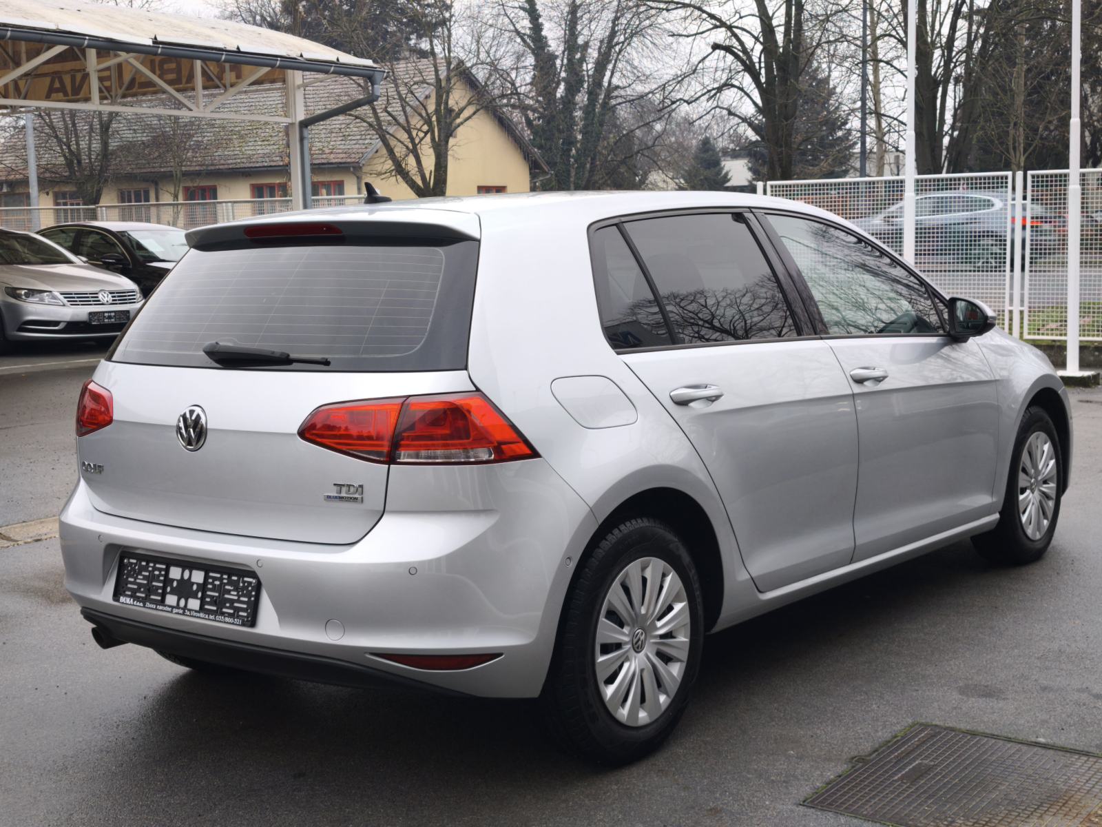 VW Golf 7 1,6 TDI NAVI ACC TEMPOMAT BLUETOOTH PARK PILOT I ASSIST, fotografija 12