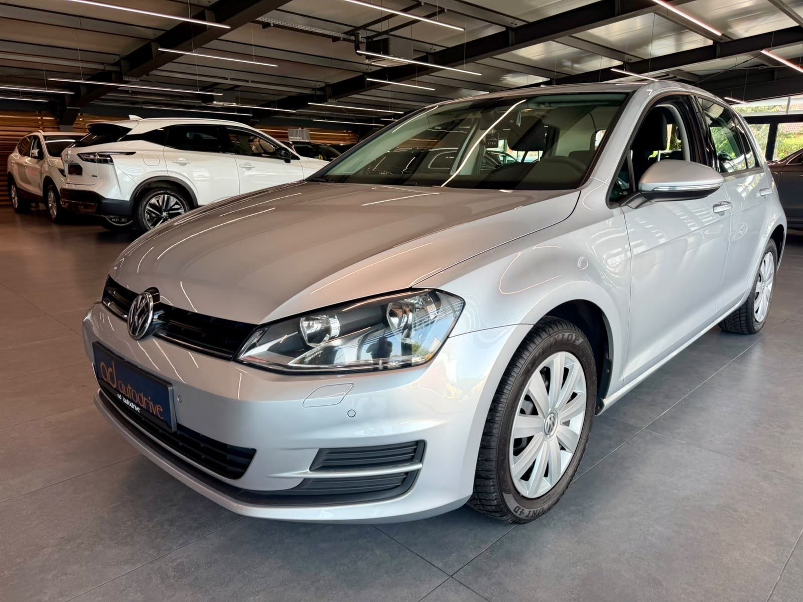 VW Golf 7 1.6 TDI NAVI • KLIMA • PARK. SENZORI • AUTOKREDIT, fotografija 2