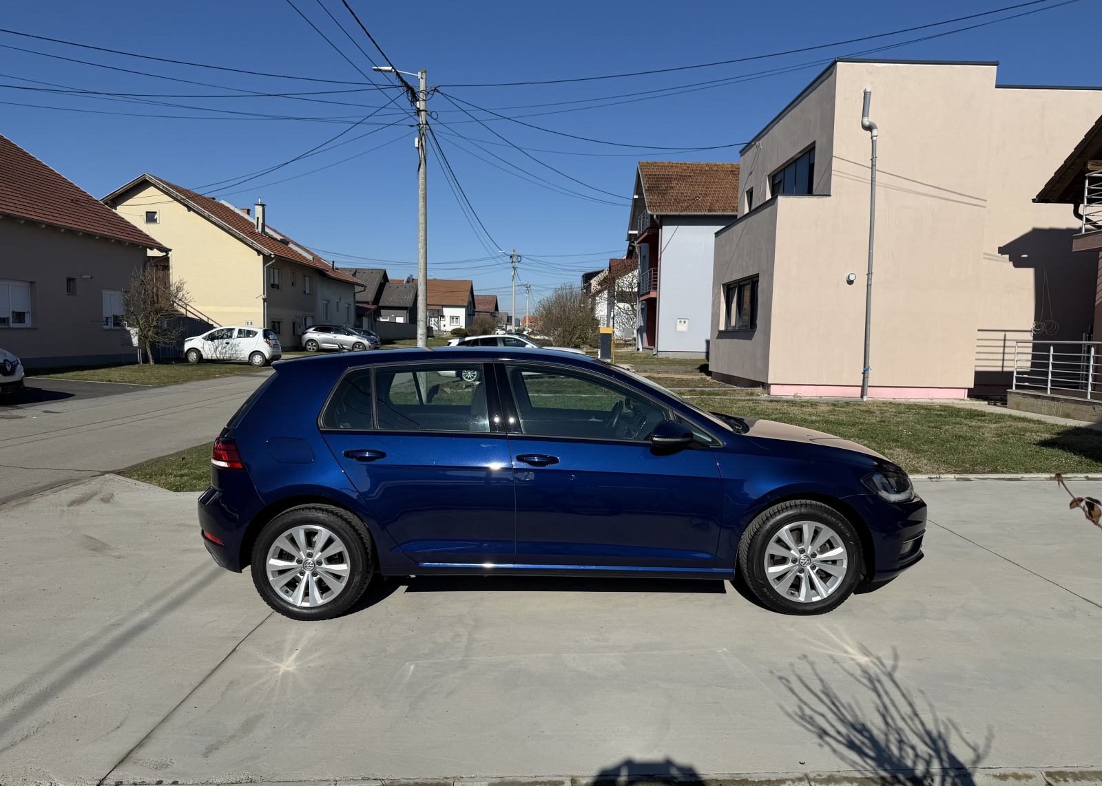 VW Golf 7 1,6 TDI NAVIGACIJA...ALU...PARK.SENZORI…82000 Km, fotografija 4