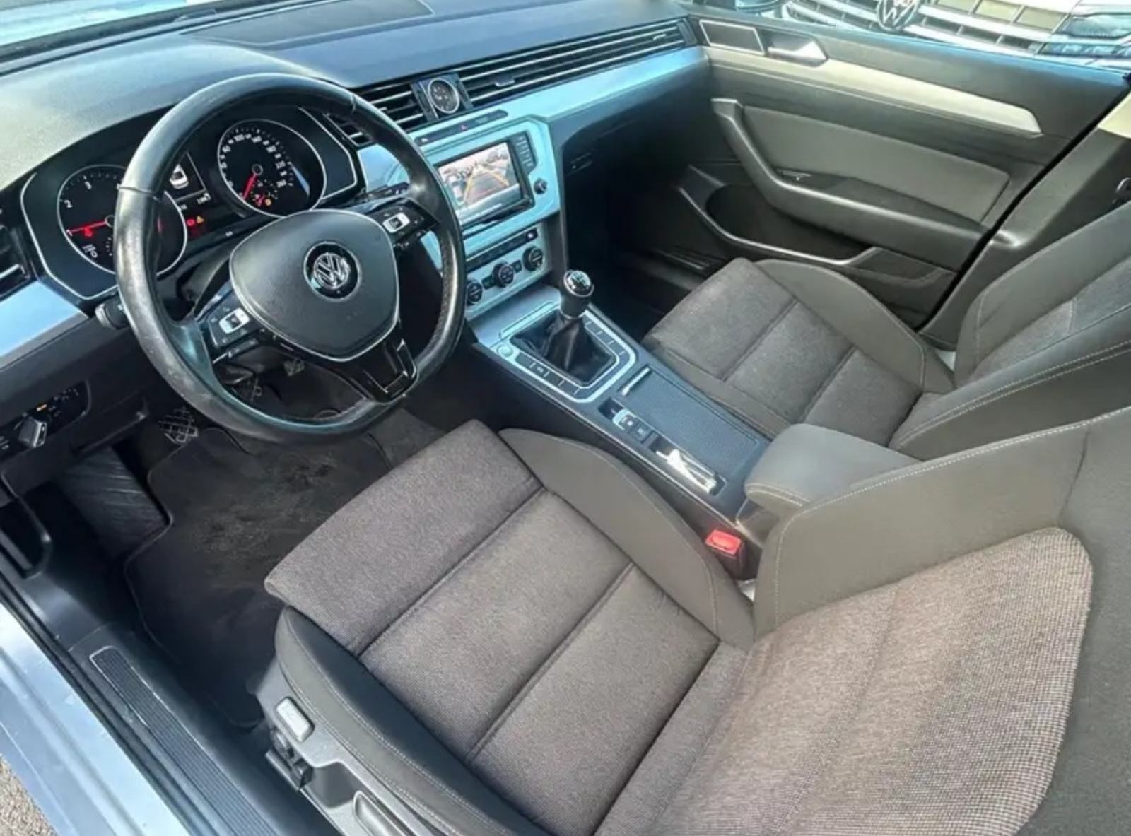 VW PASSAT 1,6 TDI NAVIGACIJA KLIMA XENON KAMERA ALU FELGE FULL., fotografija 10