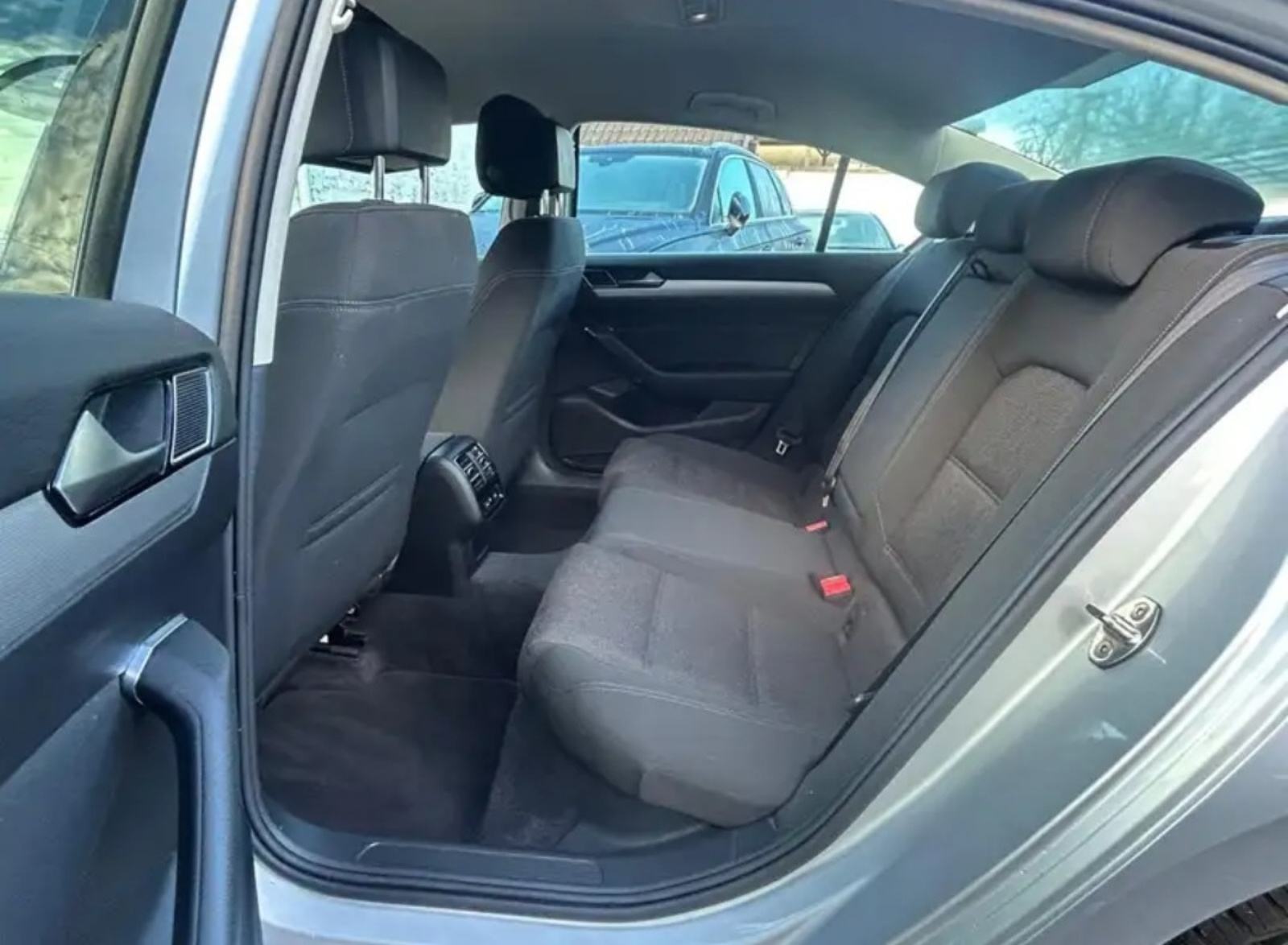VW PASSAT 1,6 TDI NAVIGACIJA KLIMA XENON KAMERA ALU FELGE FULL., fotografija 15
