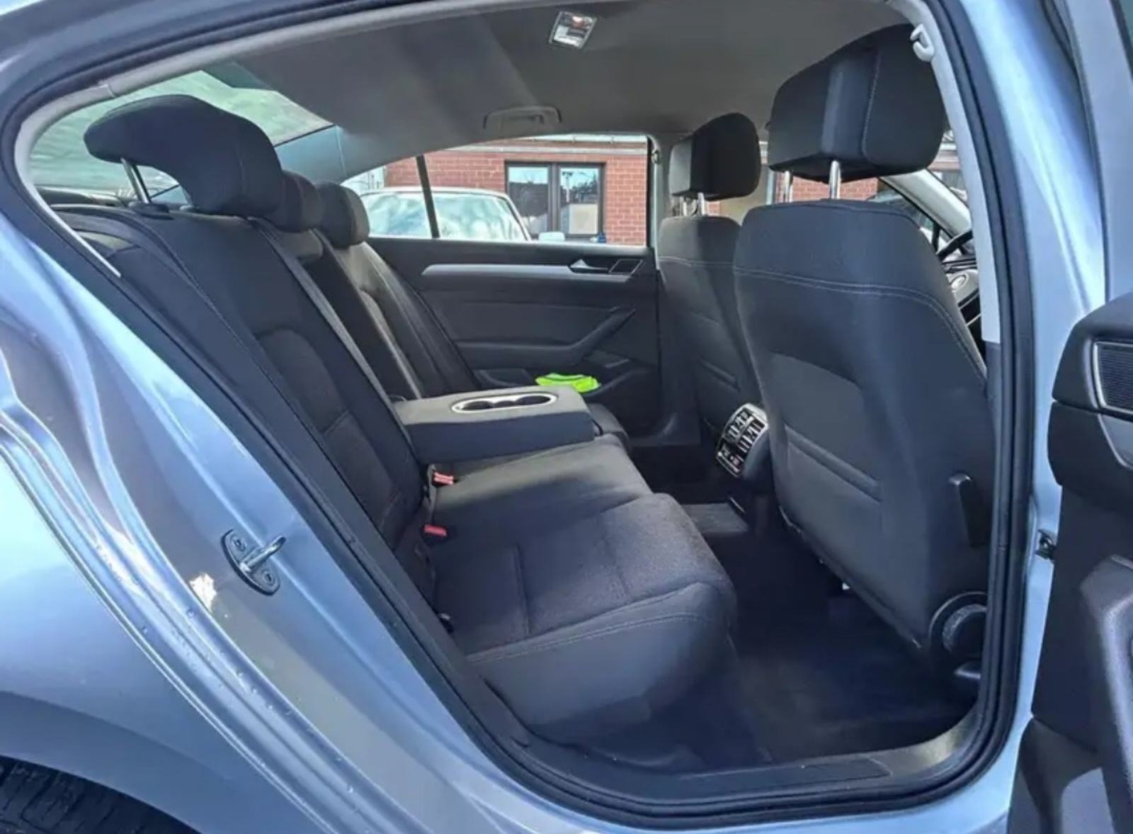 VW PASSAT 1,6 TDI NAVIGACIJA KLIMA XENON KAMERA ALU FELGE FULL., fotografija 16