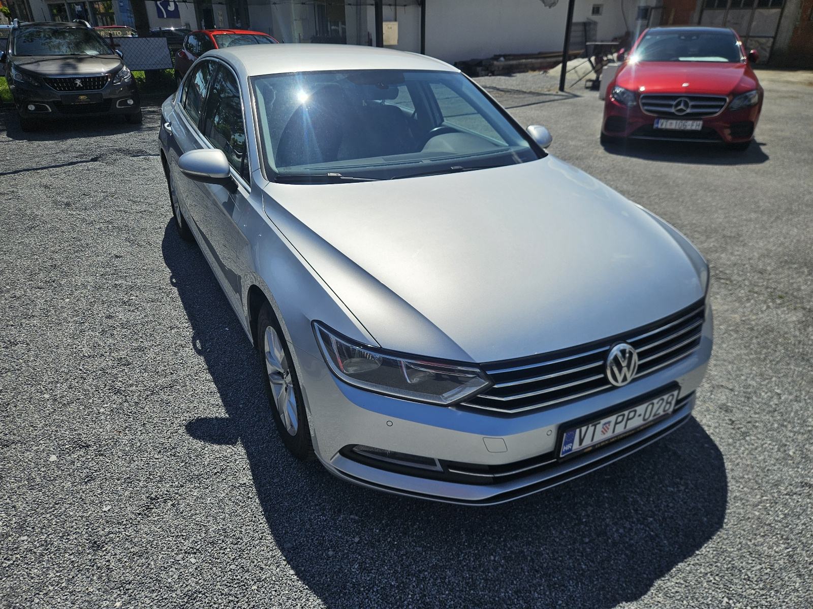 VW PASSAT 1,6 TDI NAVIGACIJA KLIMA XENON KAMERA ALU FELGE FULL., fotografija 3