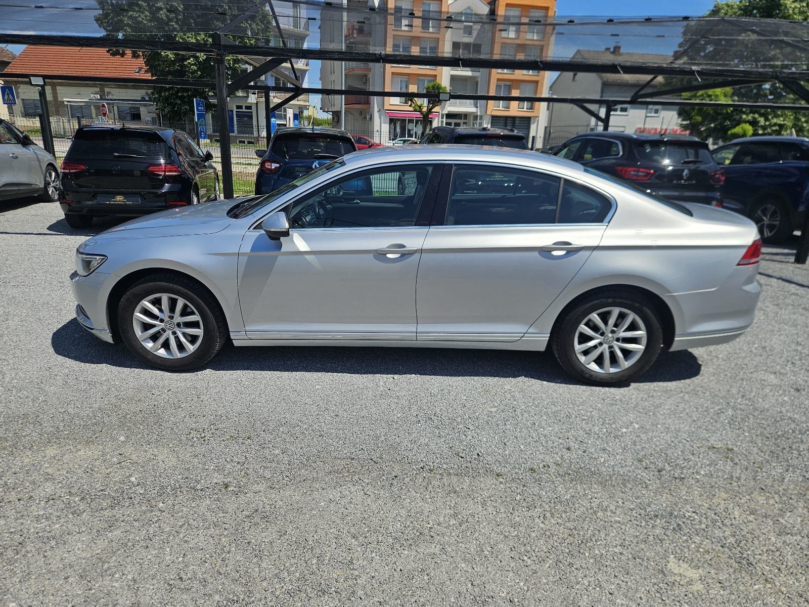 VW PASSAT 1,6 TDI NAVIGACIJA KLIMA XENON KAMERA ALU FELGE FULL., fotografija 4