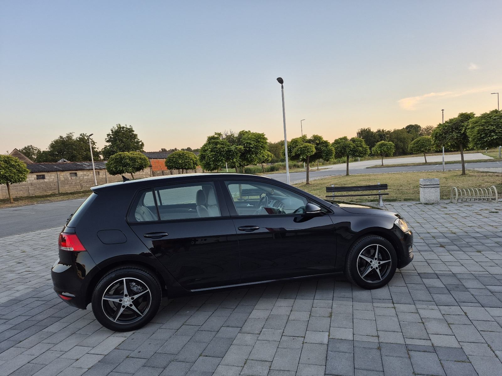 VW Golf 7 1,6 TDI Navigacija, senzori,ACC radar,Reg:4/27,alu,mf.., fotografija 10