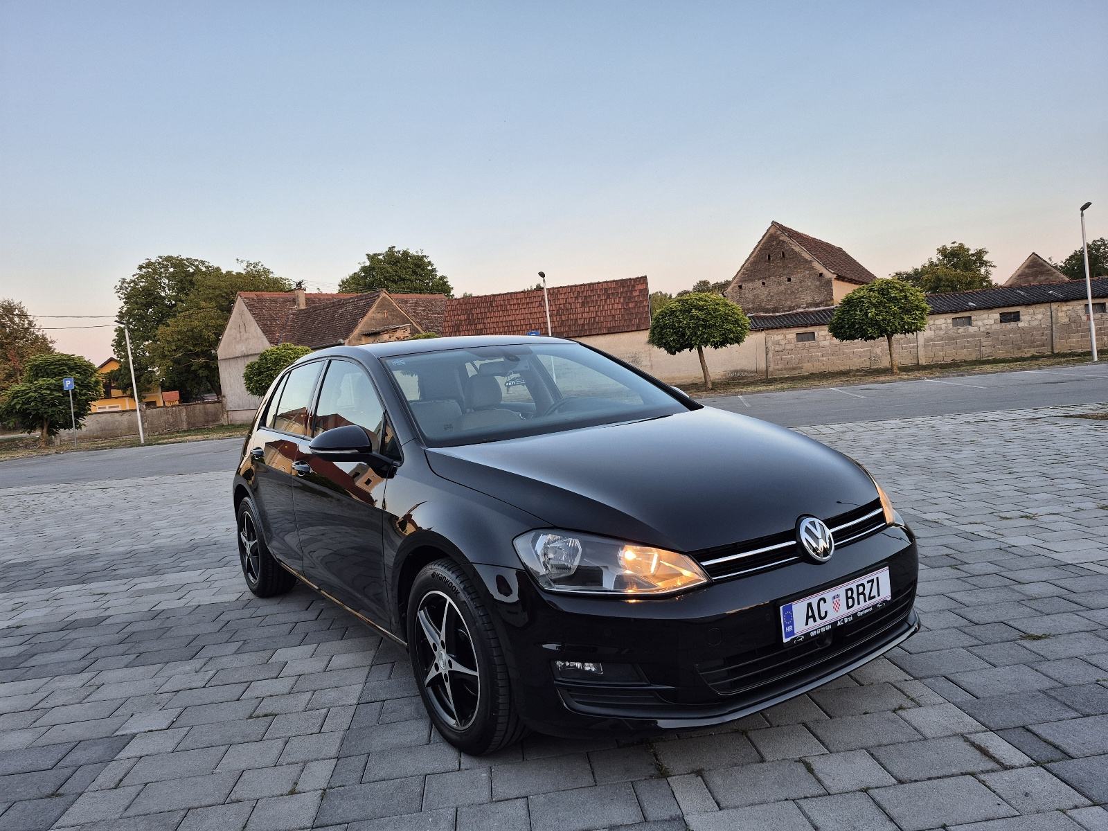 VW Golf 7 1,6 TDI Navigacija, senzori,ACC radar,Reg:4/27,alu,mf.., fotografija 13