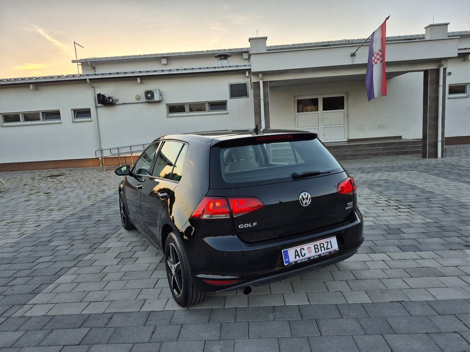 VW Golf 7 1,6 TDI Navigacija, senzori,ACC radar,Reg:4/27,alu,mf.., fotografija 6