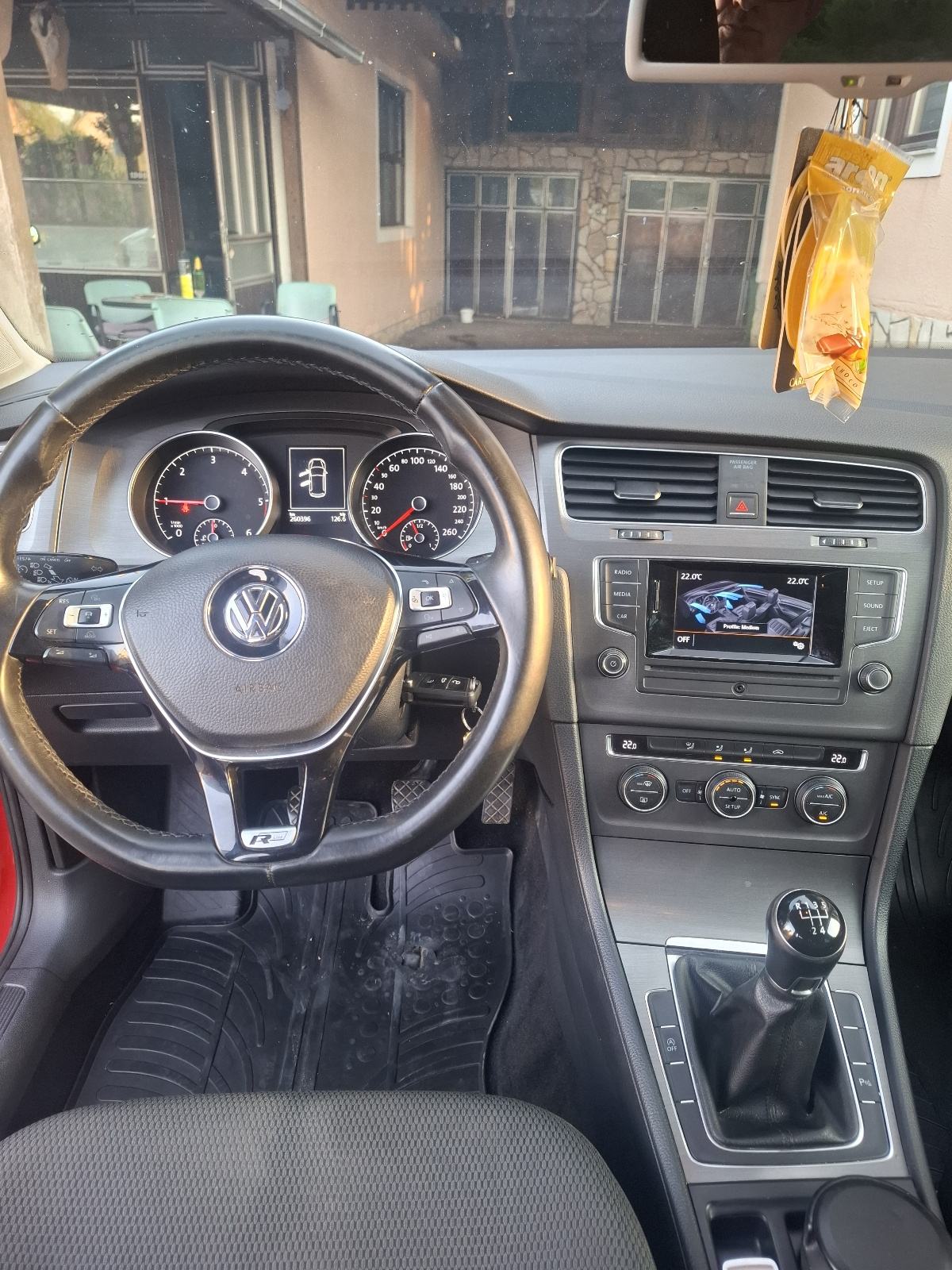 VW Golf 7 1,6 TDI. Prvi vlasnik, fotografija 11