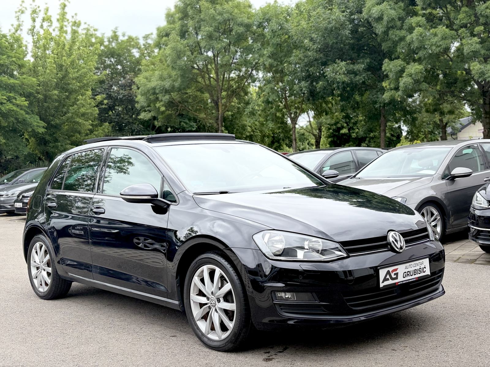 VW Golf 7 1,6 TDI R LINE *Panorama* *Radar* *Top stanje* *Jamstvo*, fotografija 8