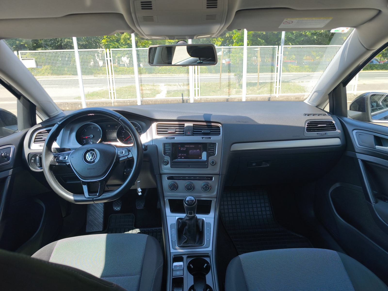 VW Golf 7 1,6 TDI SERVISNA KNJIGA MEDIA EKRAN NADZOR GUMA, fotografija 14