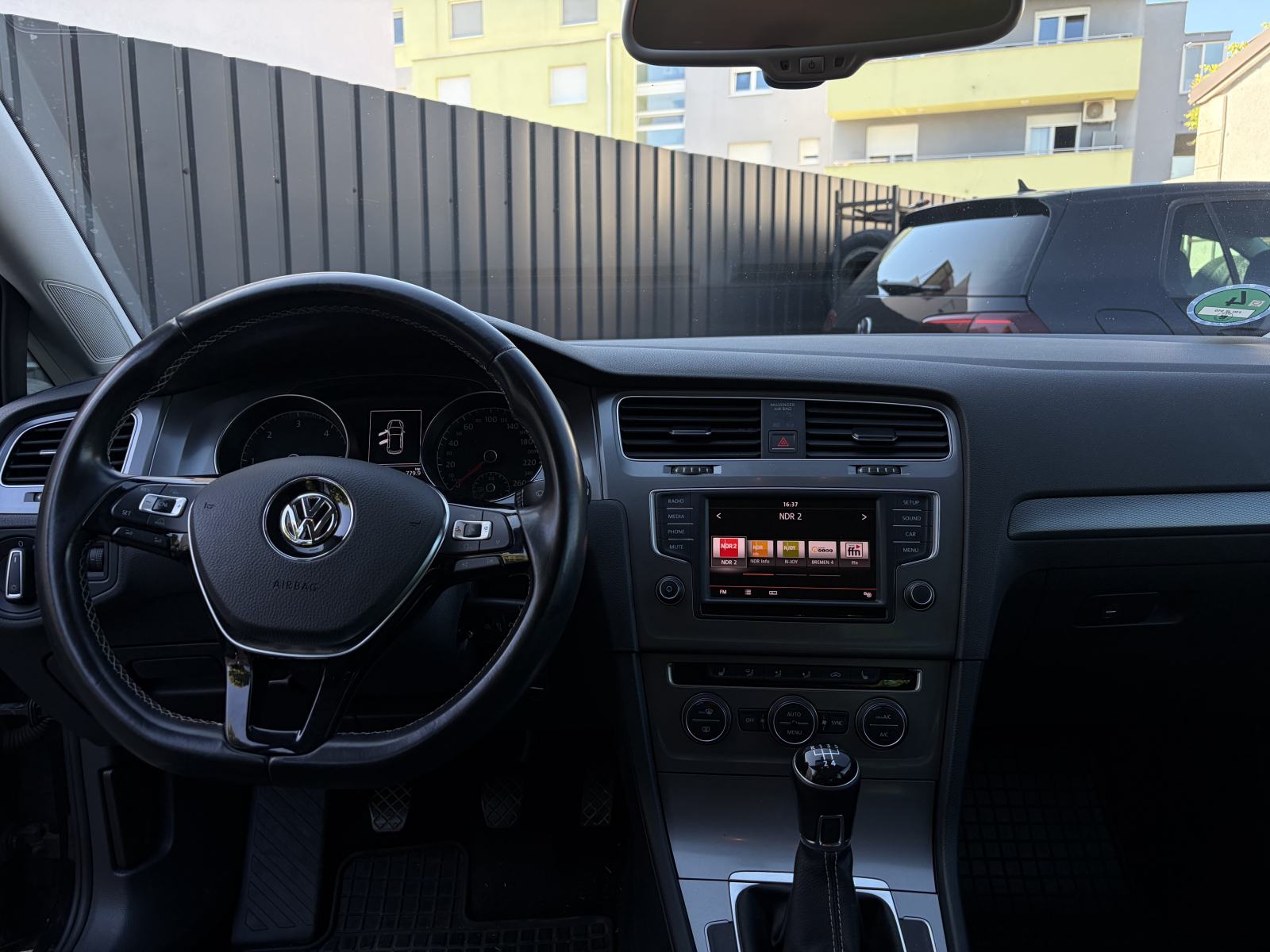 VW Golf 7 1,6 TDI *Servisna knjiga* *Veliki servis* *Jamstvo*, fotografija 18