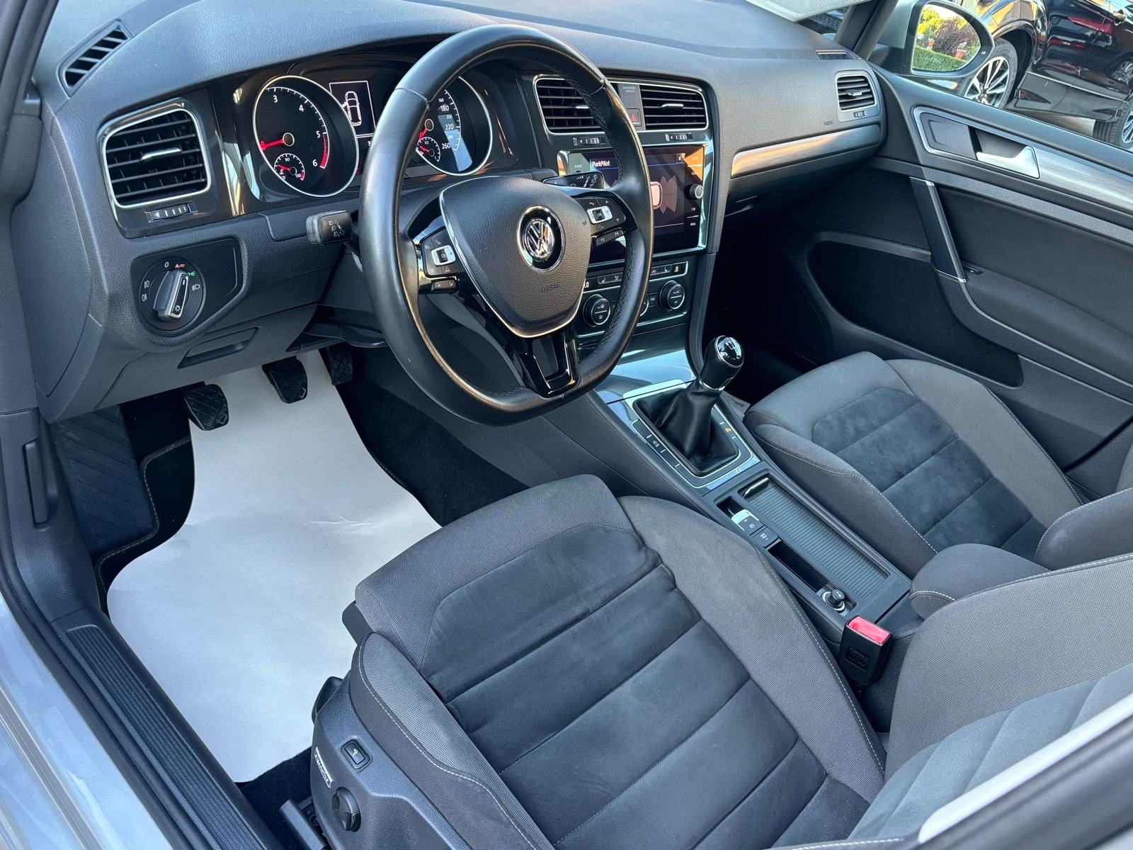 VW Golf 7 1,6 TDI, fotografija 10