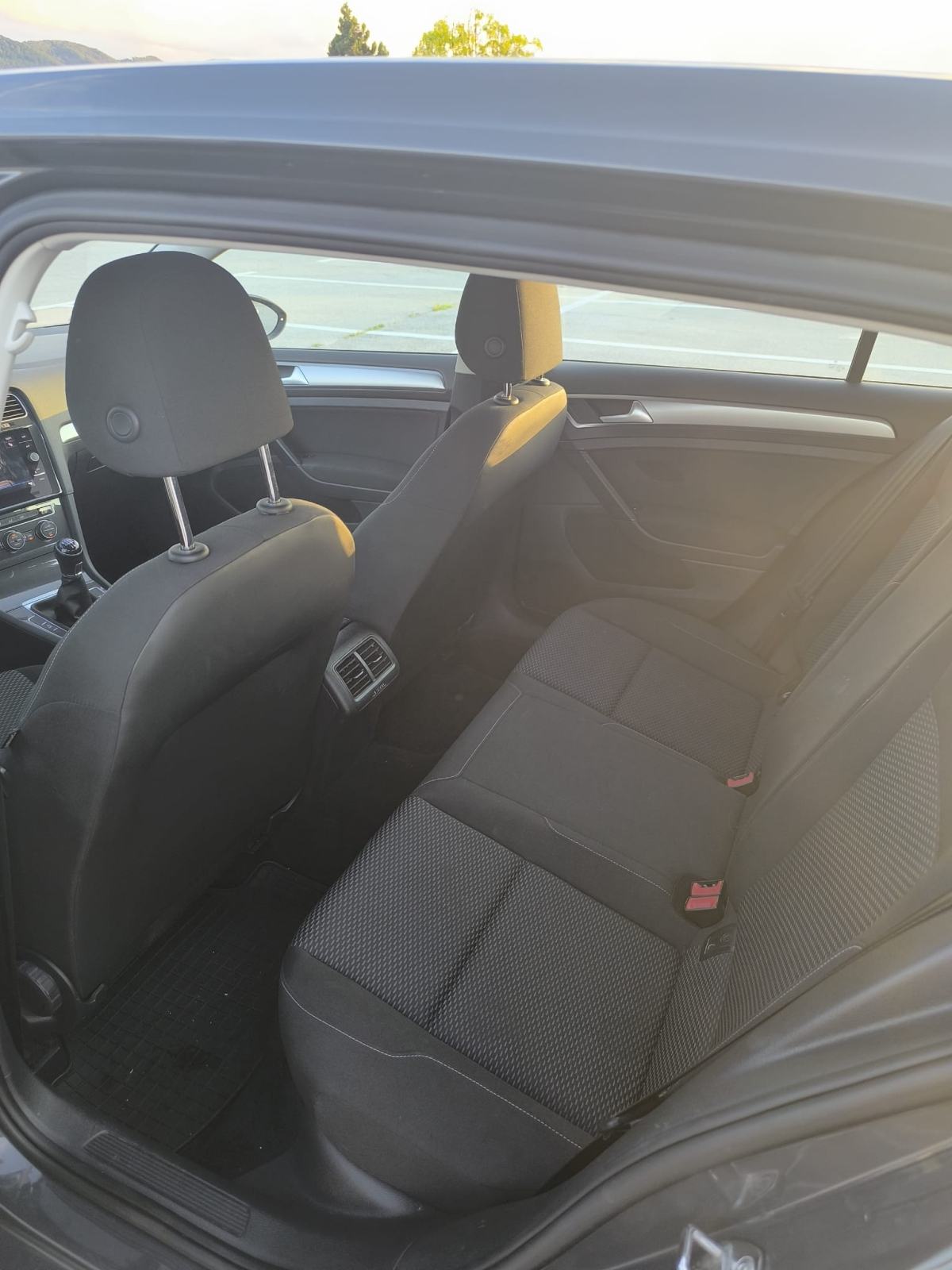 VW Golf 7.5 Comfortline 1.6 TDI 115 KS | 2019. | 140.000 km | Registri, fotografija 14