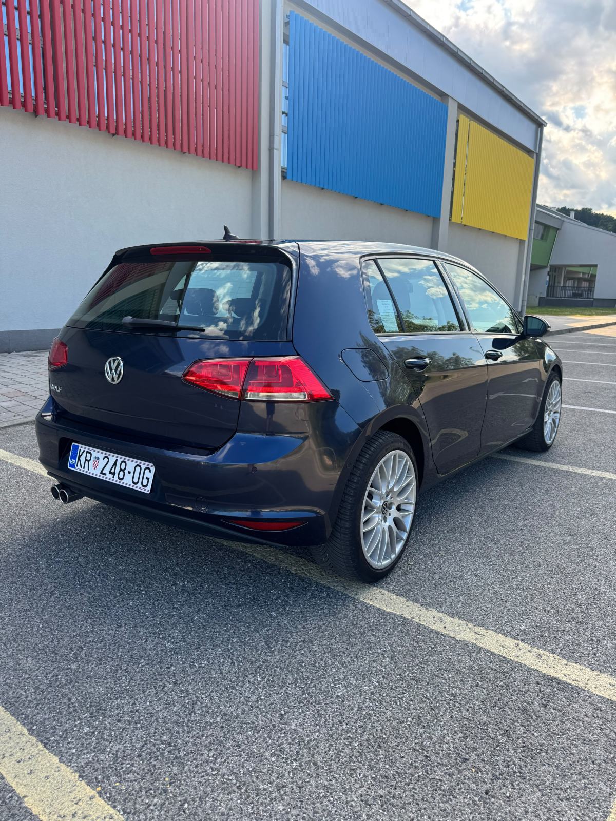 VW Golf VII 1.6 TDI•2015.G•VELIKI I MALI SERVIS•360° SENZORI•NAVIGACIJ, fotografija 5