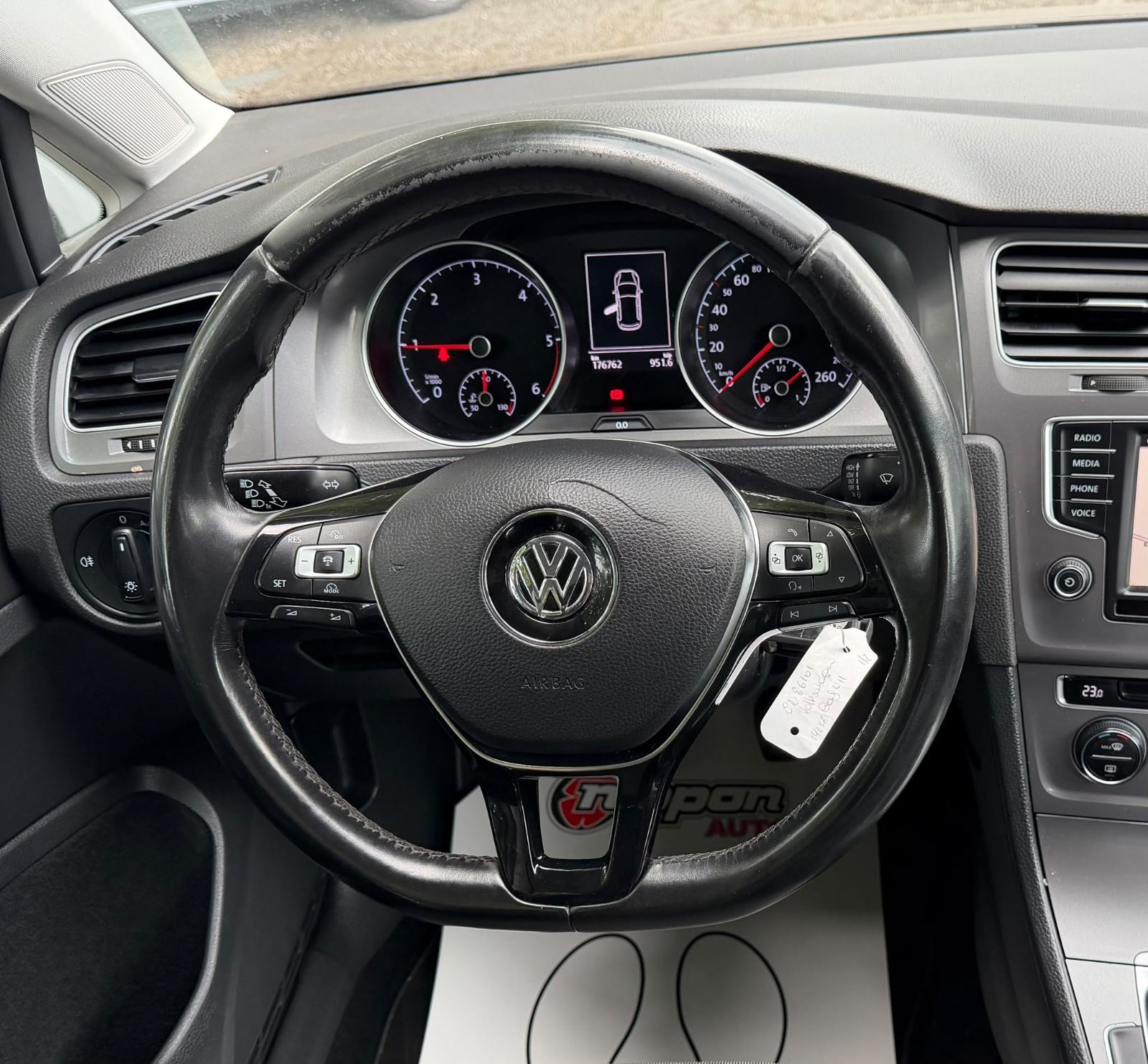 VW Golf 7 1,6 TDI NAVIGACIJA - KLIMA - TEMPOMAT - AUTOKREDIT, fotografija 14