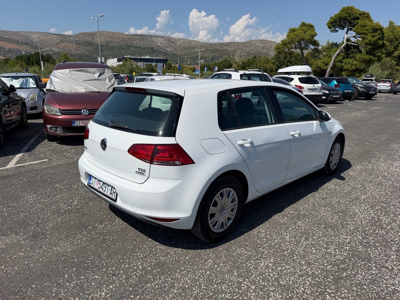 VW Golf 7 1,6 TDI reg godinu dana, fotografija 2