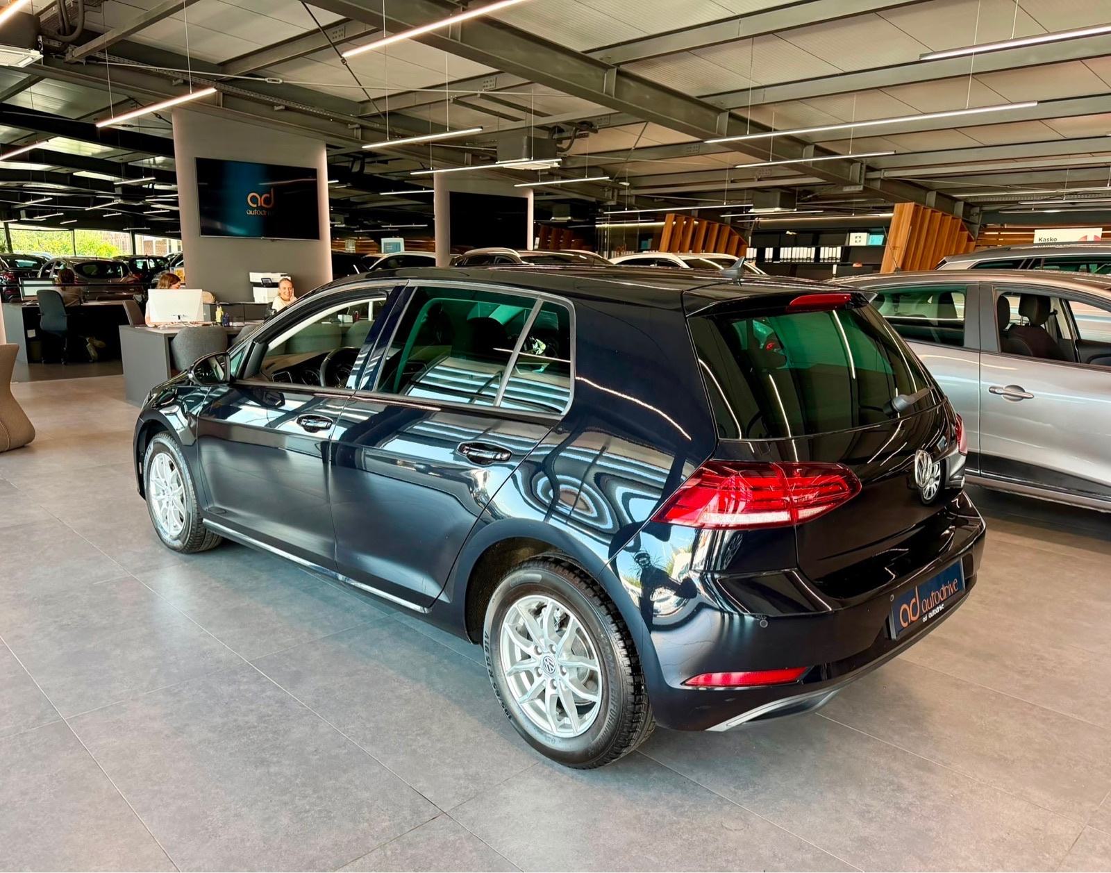 VW Golf 7 1,6 TDI NAVI • KLIMA • REGISTRIRAN • TEMPOMAT • LEASING, fotografija 5