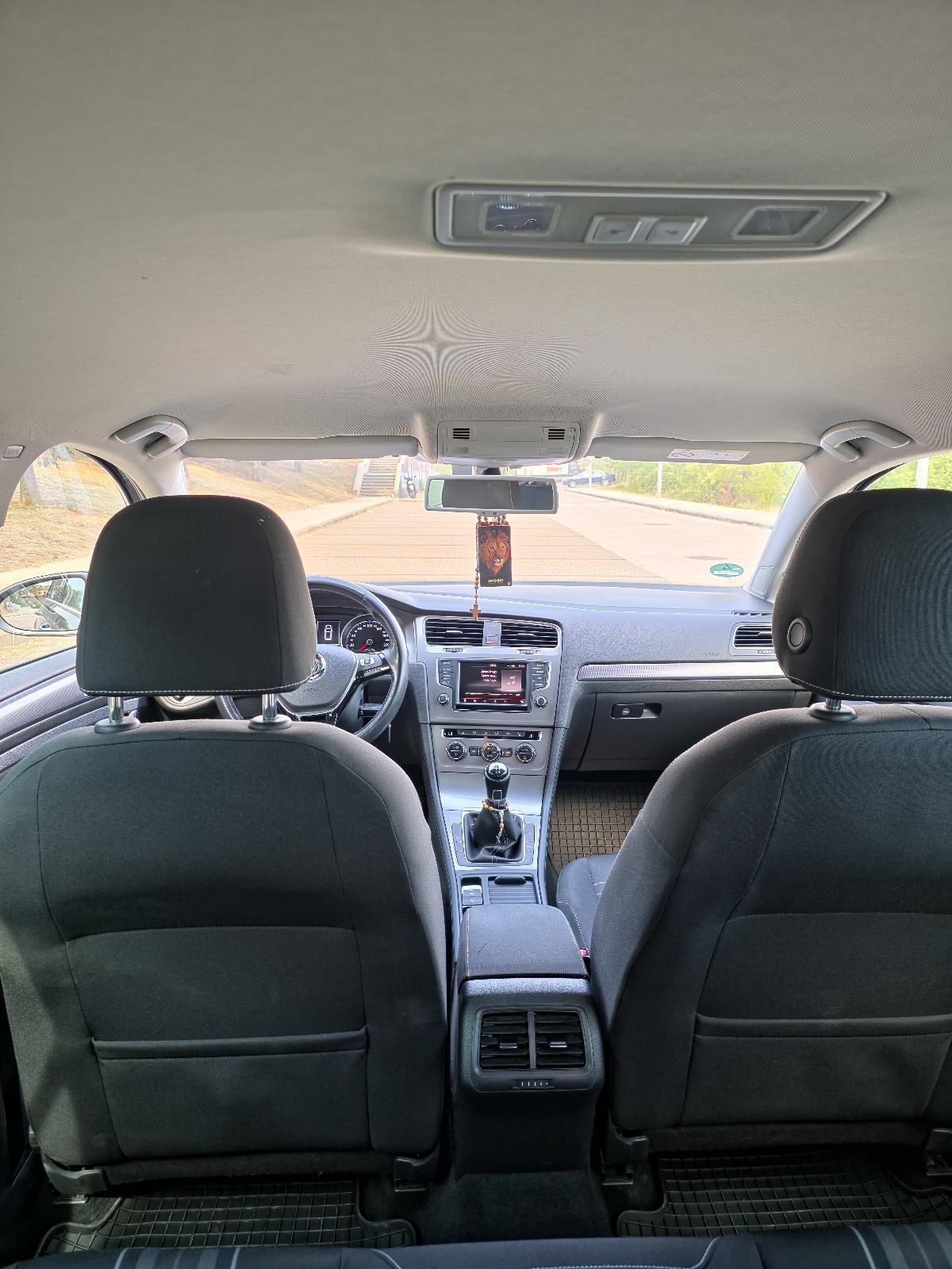 VW Golf 7 1,6 TDI / 8 novih guma / registriran 01/27, fotografija 7