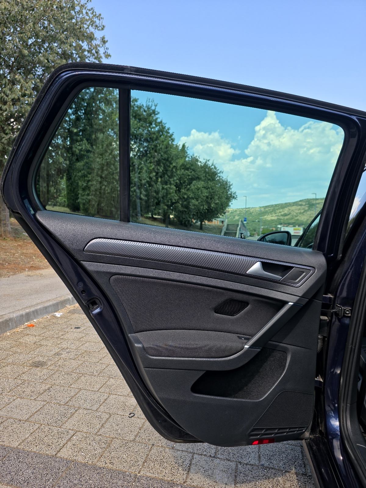 VW Golf 7 1,6 TDI / 8 novih guma / registriran 01/27, fotografija 13