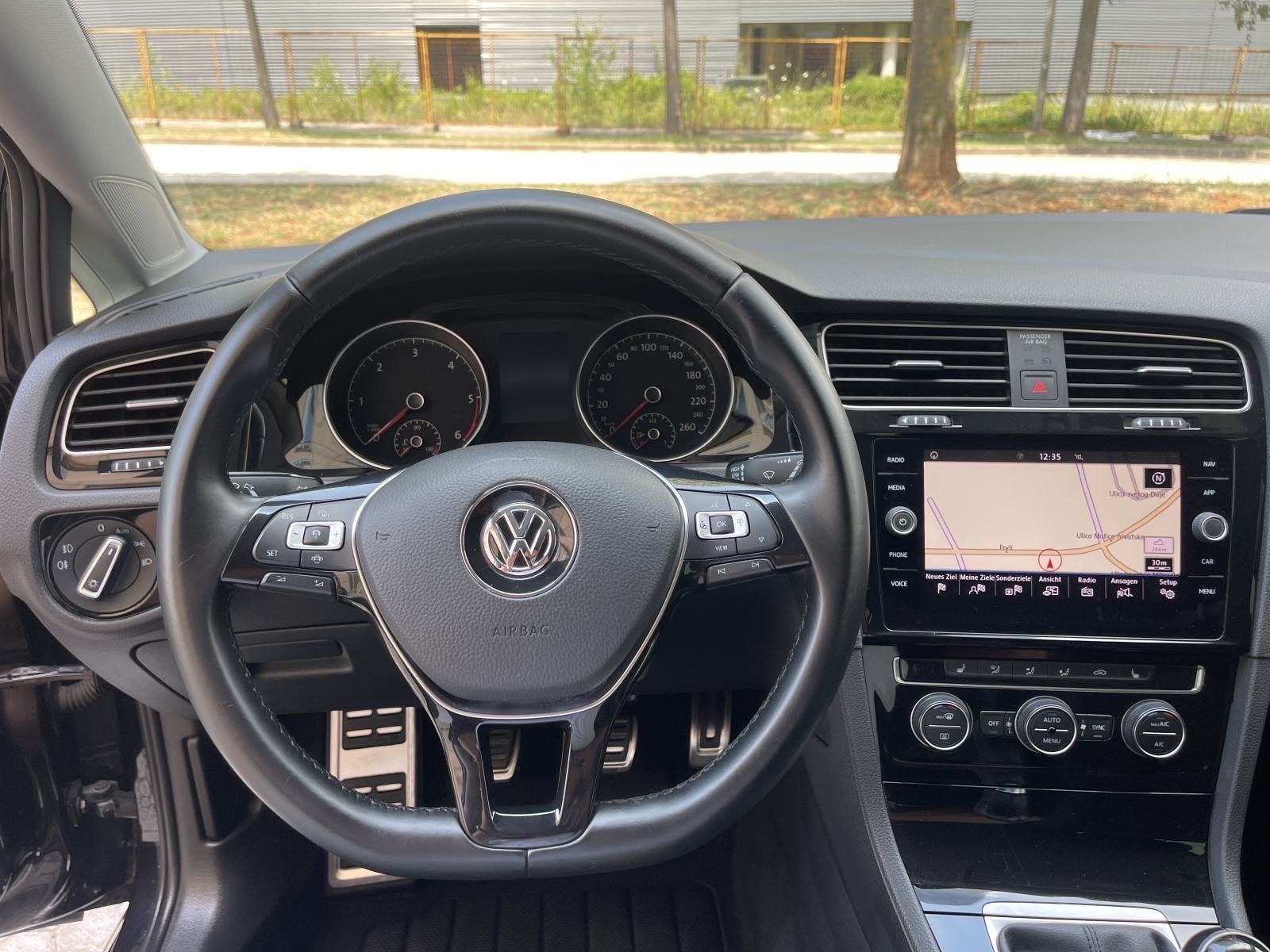 VW Golf 7 1,6 TDI, fotografija 9