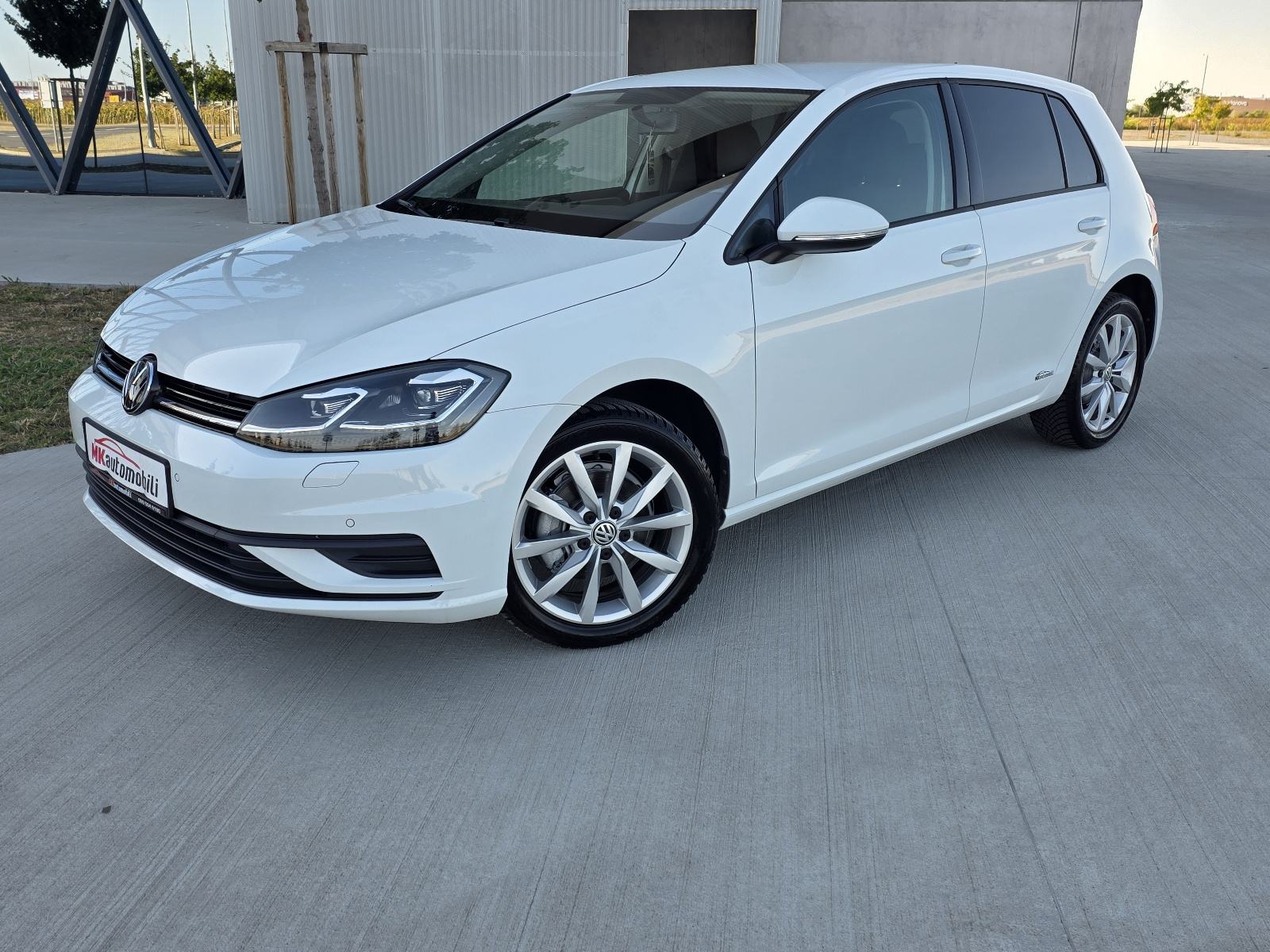 VW Golf 7 1,6 TDI ALU 17,FUL LED 145 t.k.m, pogled izvana - slika 1