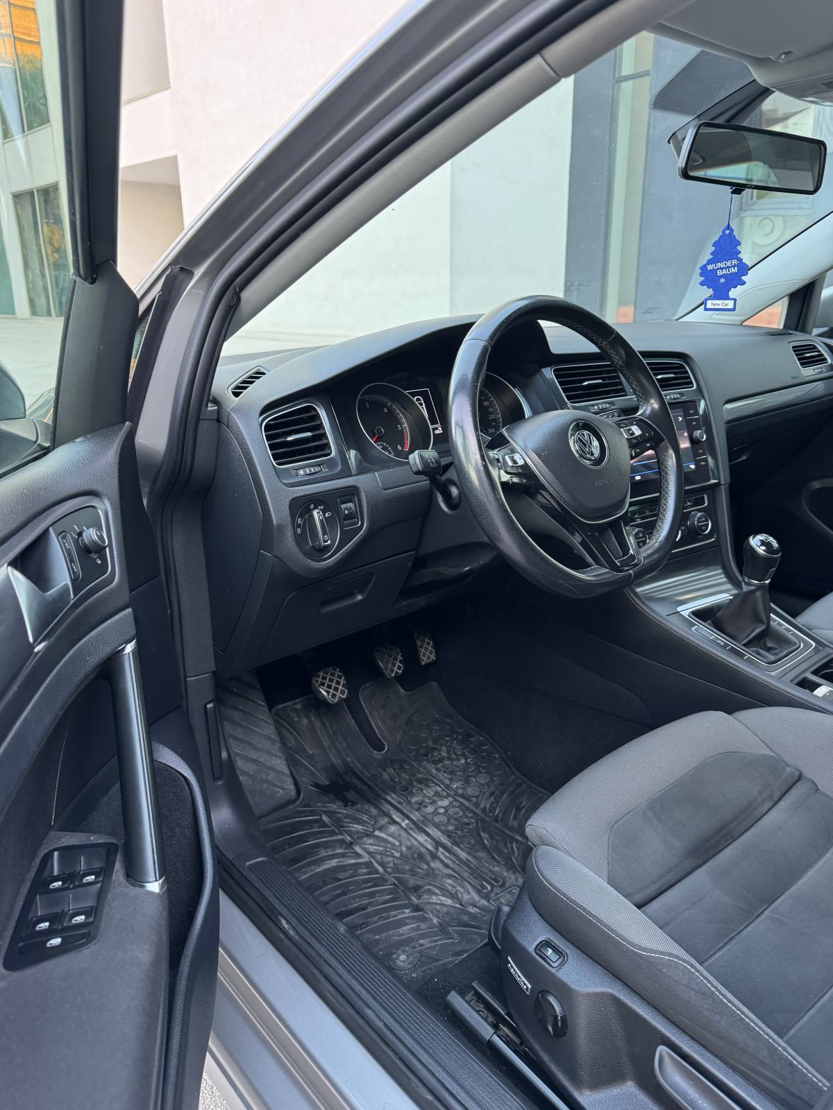 VW Golf 7,5 1,6 TDI REG GODINU DANA ALKANTARA MF VOLAN AUT KLIMA ALU, fotografija 9