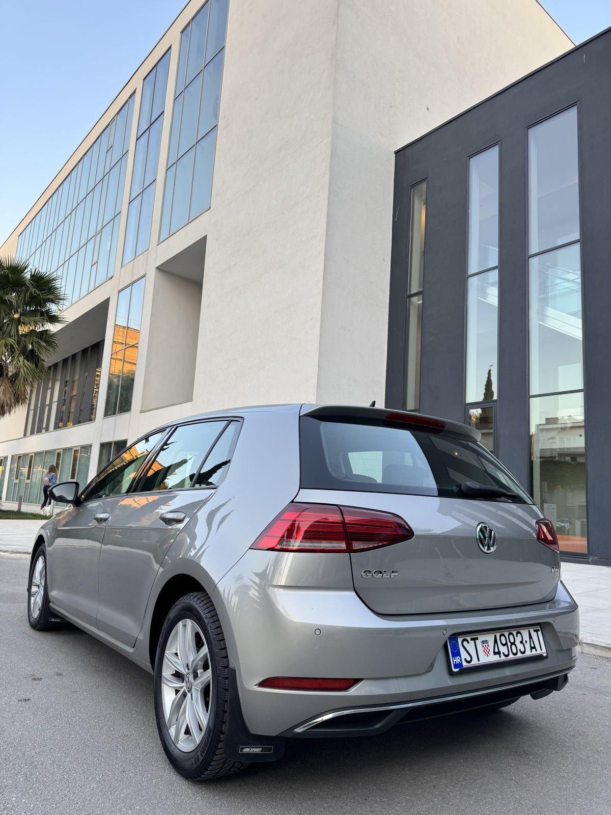 VW Golf 7,5 1,6 TDI REG GODINU DANA ALKANTARA MF VOLAN AUT KLIMA ALU, fotografija 5