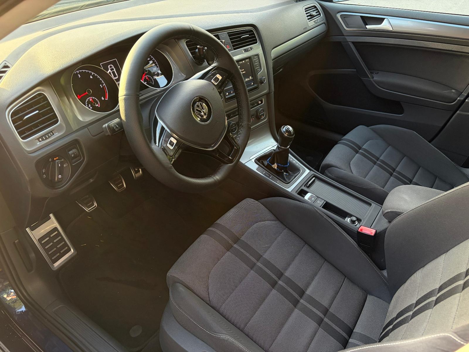 VW Golf 7 1,6 TDI, fotografija 12