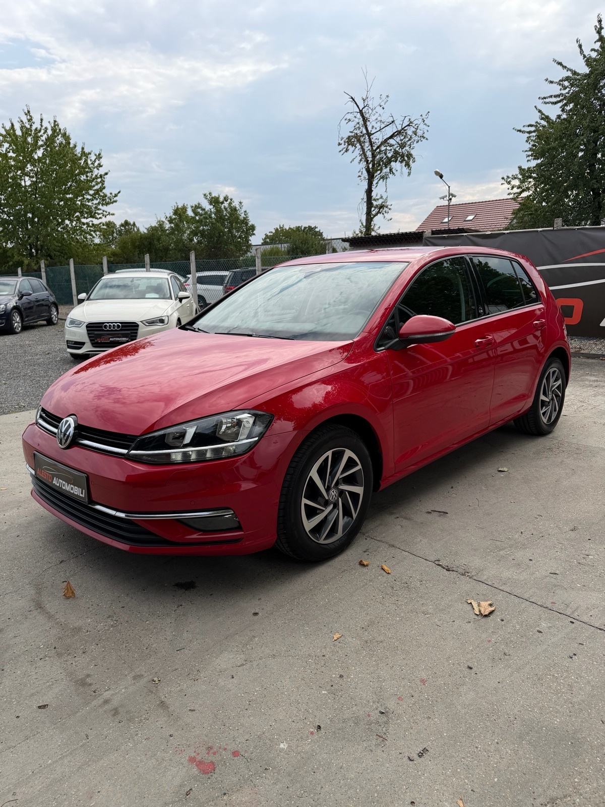 VW Golf 7 1,6 TDI,SOUND,OD PRVOG VLASNIKA,VELIKI SERVIS,TOP STANJE!!, fotografija 3