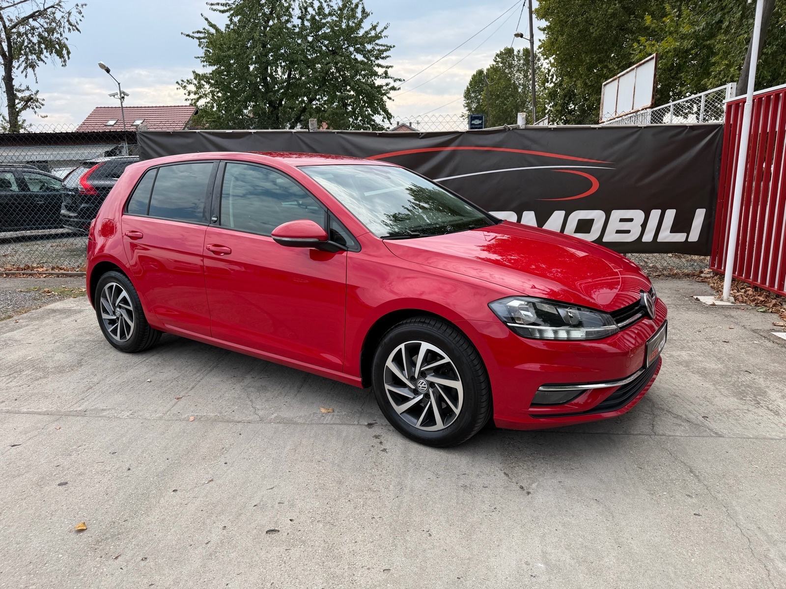VW Golf 7 1,6 TDI,SOUND,OD PRVOG VLASNIKA,VELIKI SERVIS,TOP STANJE!!, fotografija 9