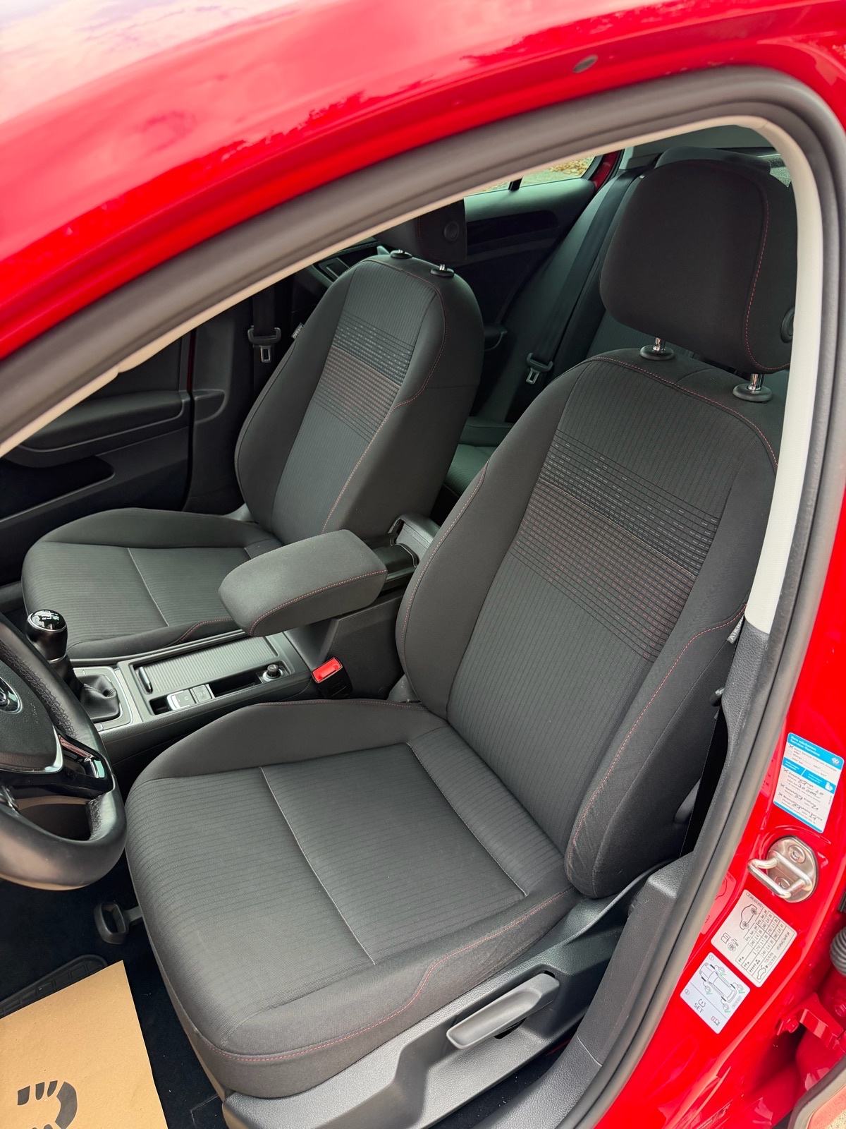VW Golf 7 1,6 TDI,SOUND,OD PRVOG VLASNIKA,VELIKI SERVIS,TOP STANJE!!, fotografija 12