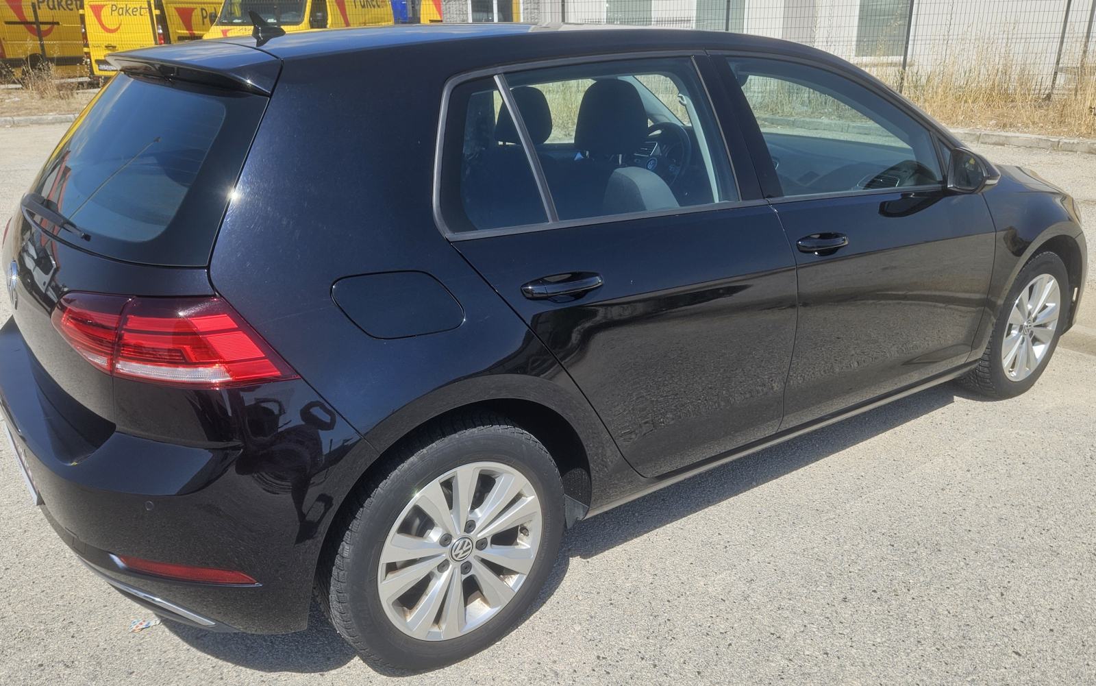 VW Golf 7 1,6 TDI, upravo servisiran, fotografija 2