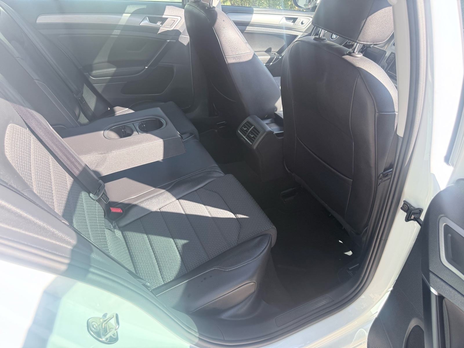1,6 TDI R-LINE 4MOTION PANORAMA MASAŽA SJ XENON NAVI LED KEYLLES FULLL, fotografija 8