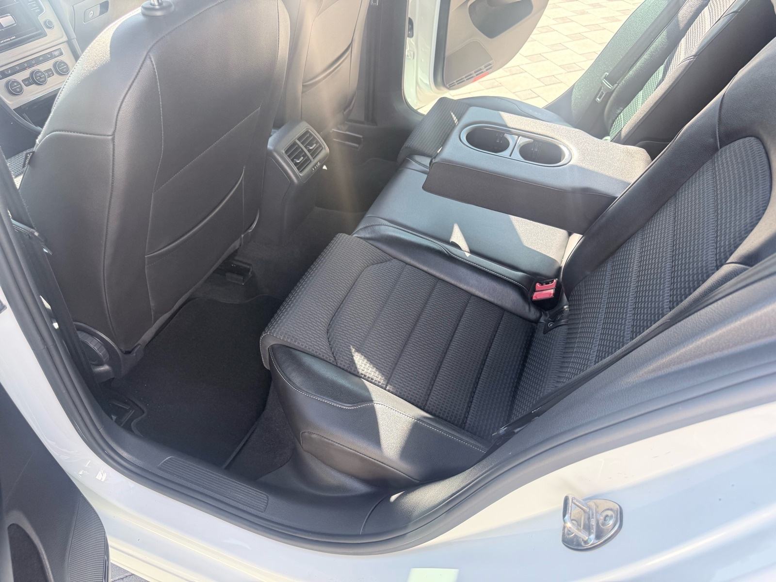 1,6 TDI R-LINE 4MOTION PANORAMA MASAŽA SJ XENON NAVI LED KEYLLES FULLL, fotografija 9