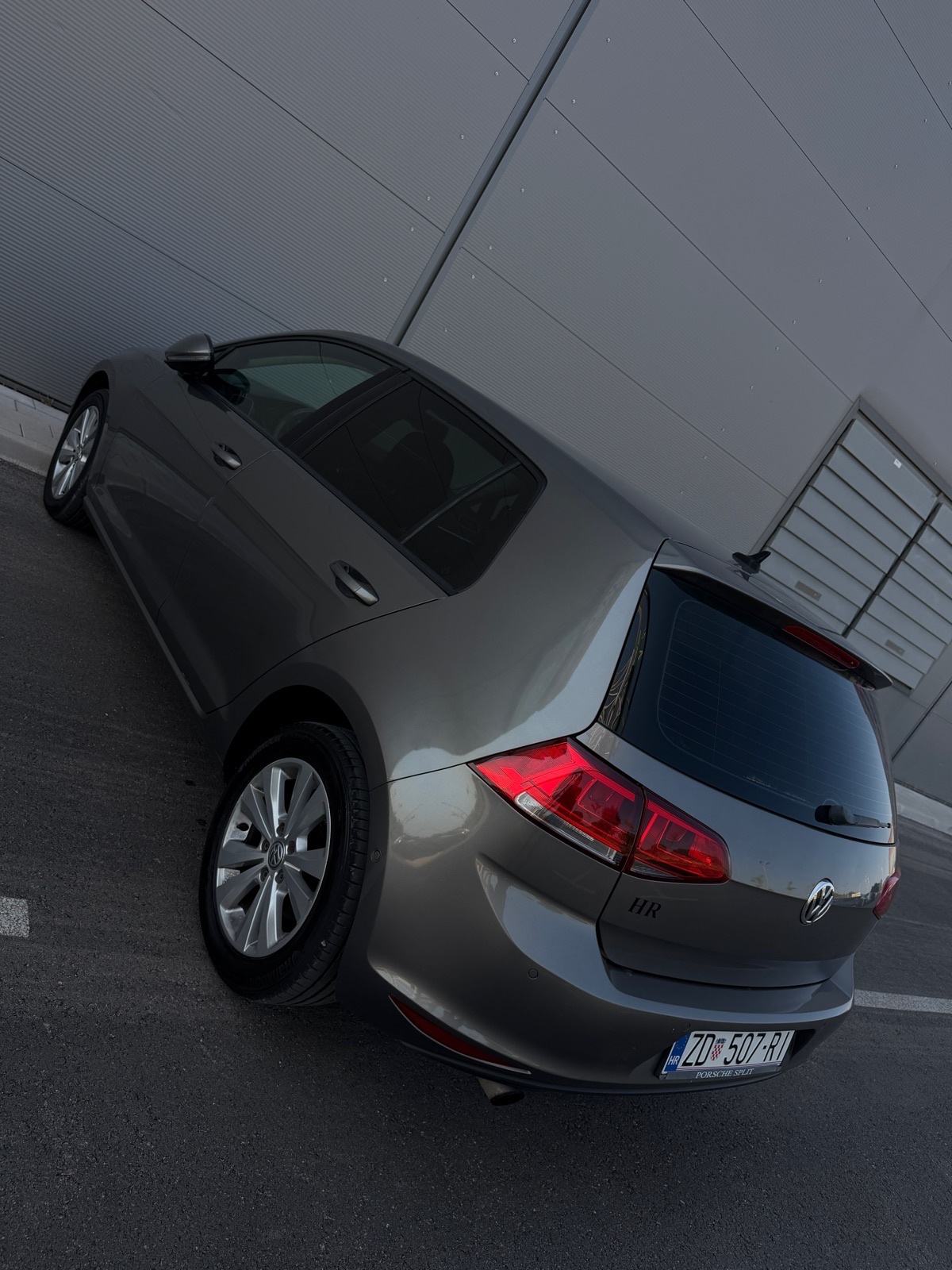 *VW GOLF 7 1.6TDI* *HIGHLINE* *ACC RADAR* *PARK PILOT* *REG 05/2027*, fotografija 9