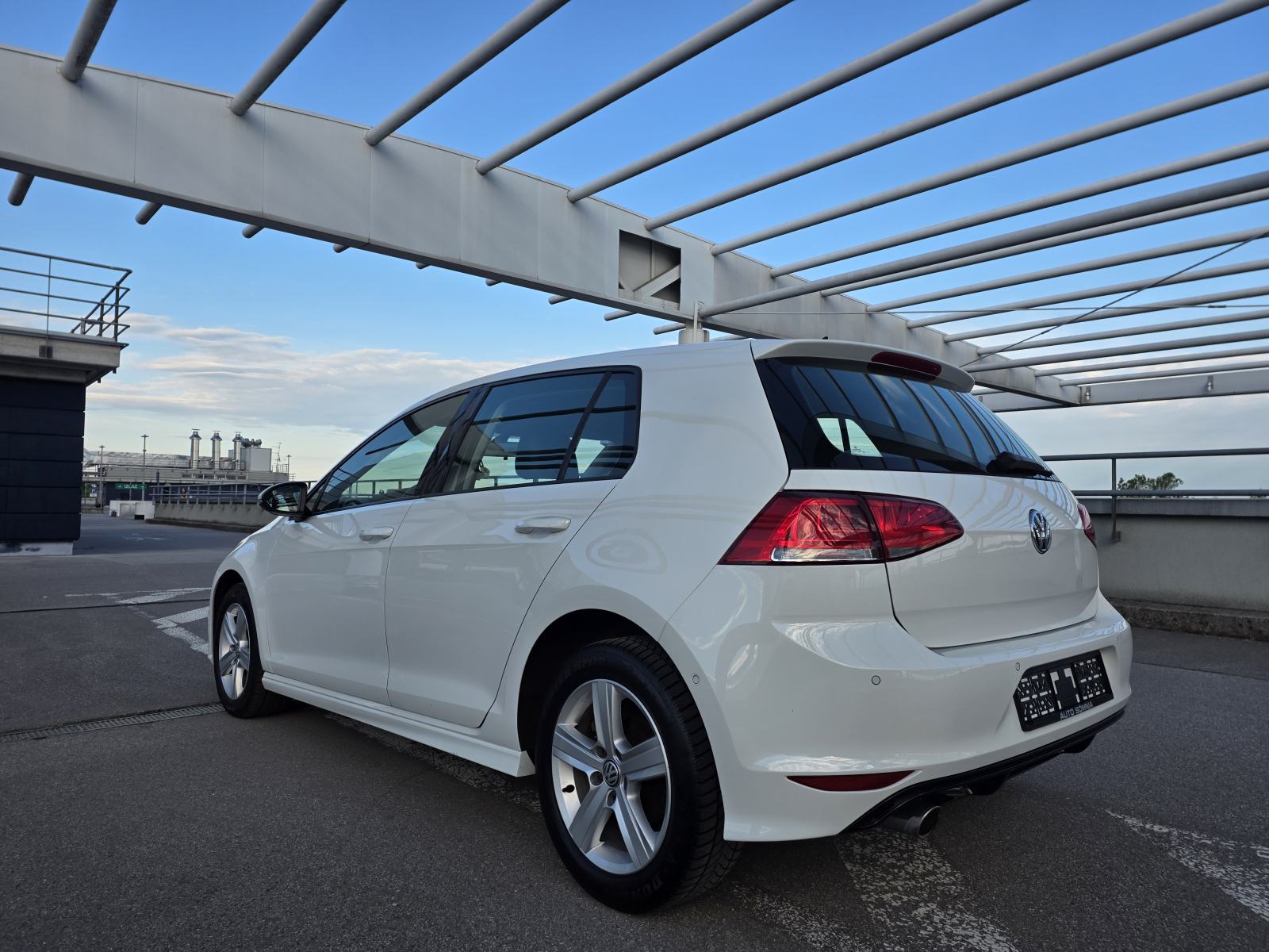 VW Golf 7 1,6TDI R Line oprema, fotografija 4