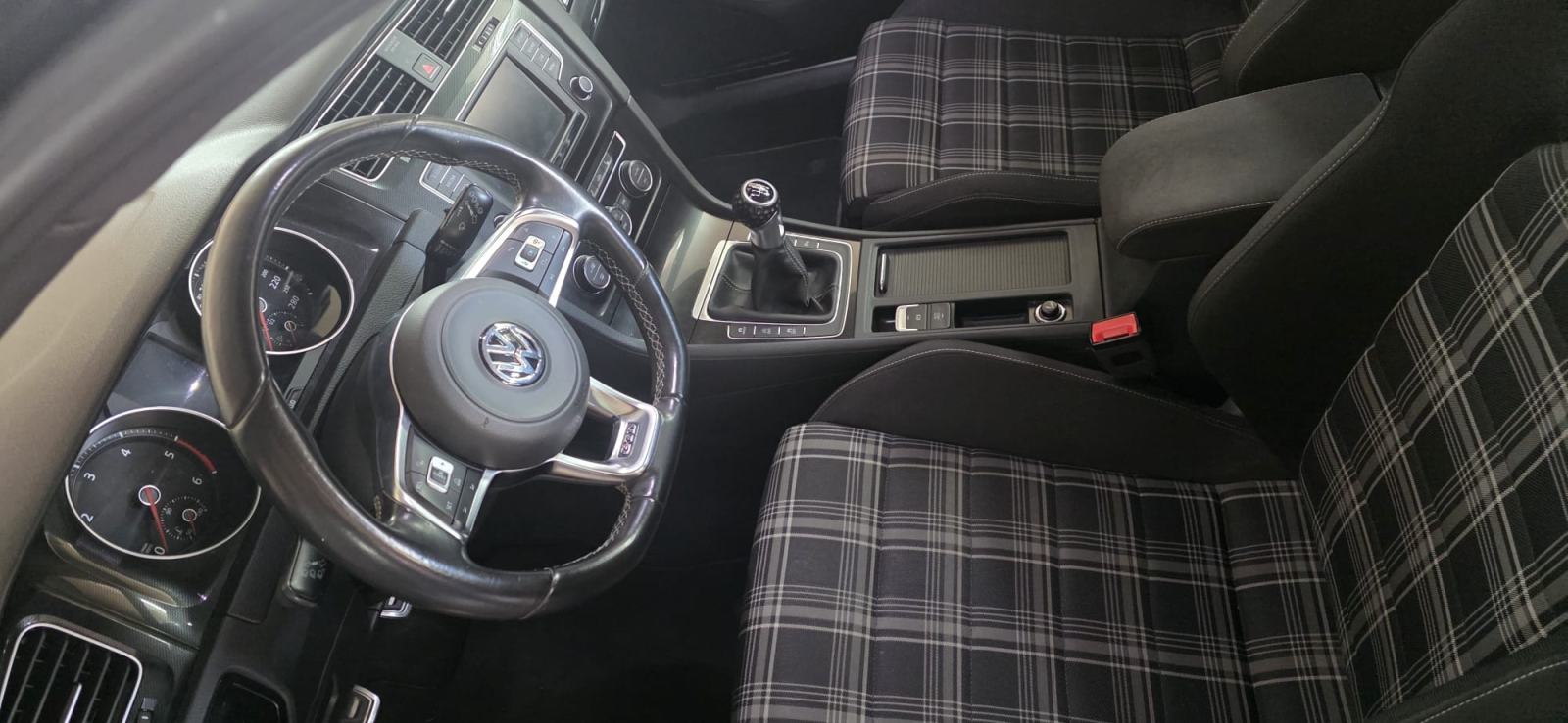 VW Golf 7 2,0tdi GTD, fotografija 8