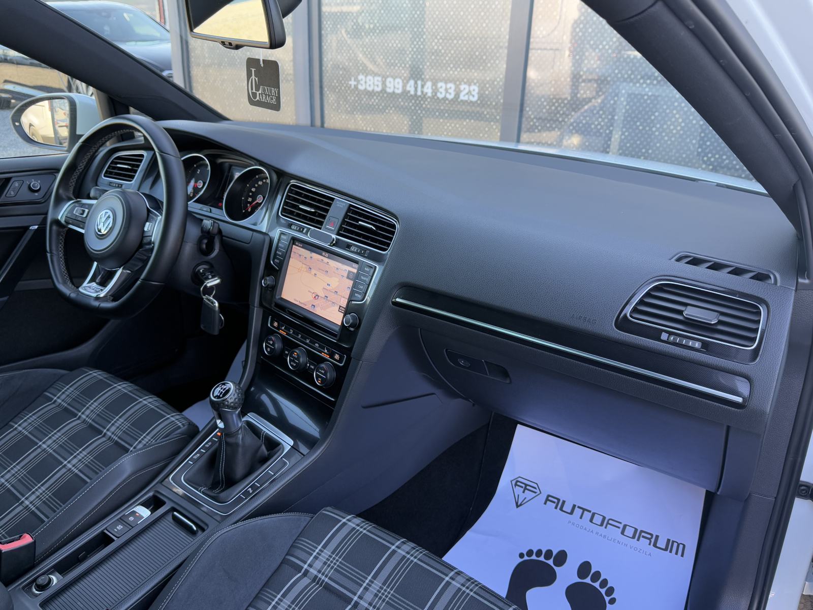 VW Golf 7 2.0 GTD ** XENON, NAVI, ALU 18, REG 7/2027 **, fotografija 14