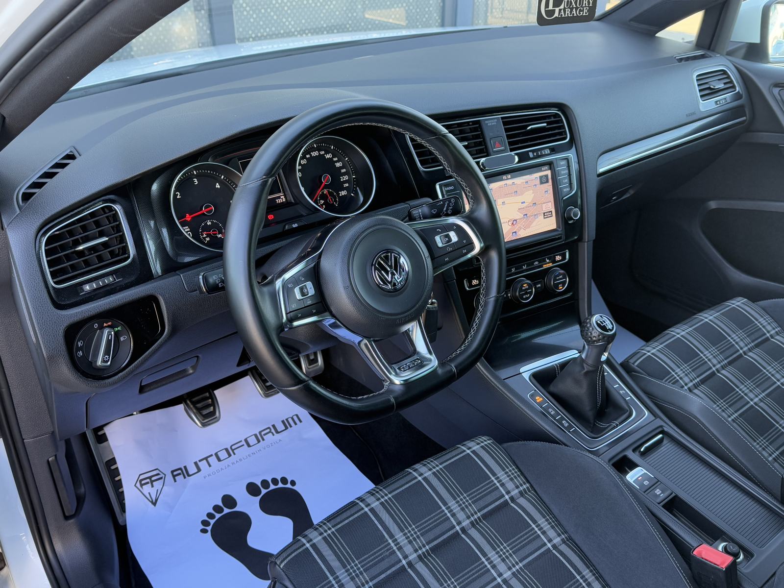 VW Golf 7 2.0 GTD ** XENON, NAVI, ALU 18, REG 7/2027 **, fotografija 9