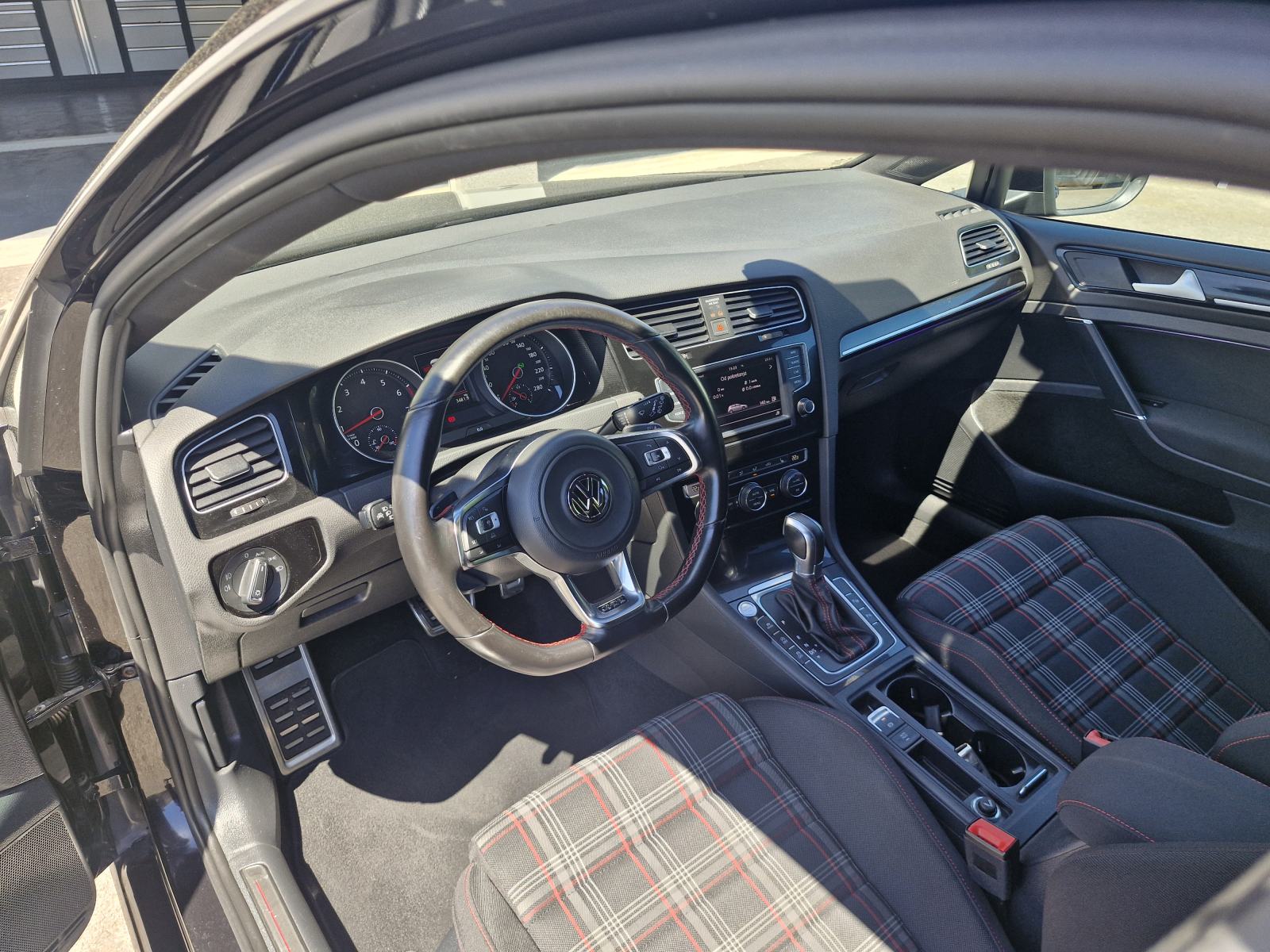 VW Golf 7 2.0 GTI Performance, DSG, DCC, 2017, fotografija 11