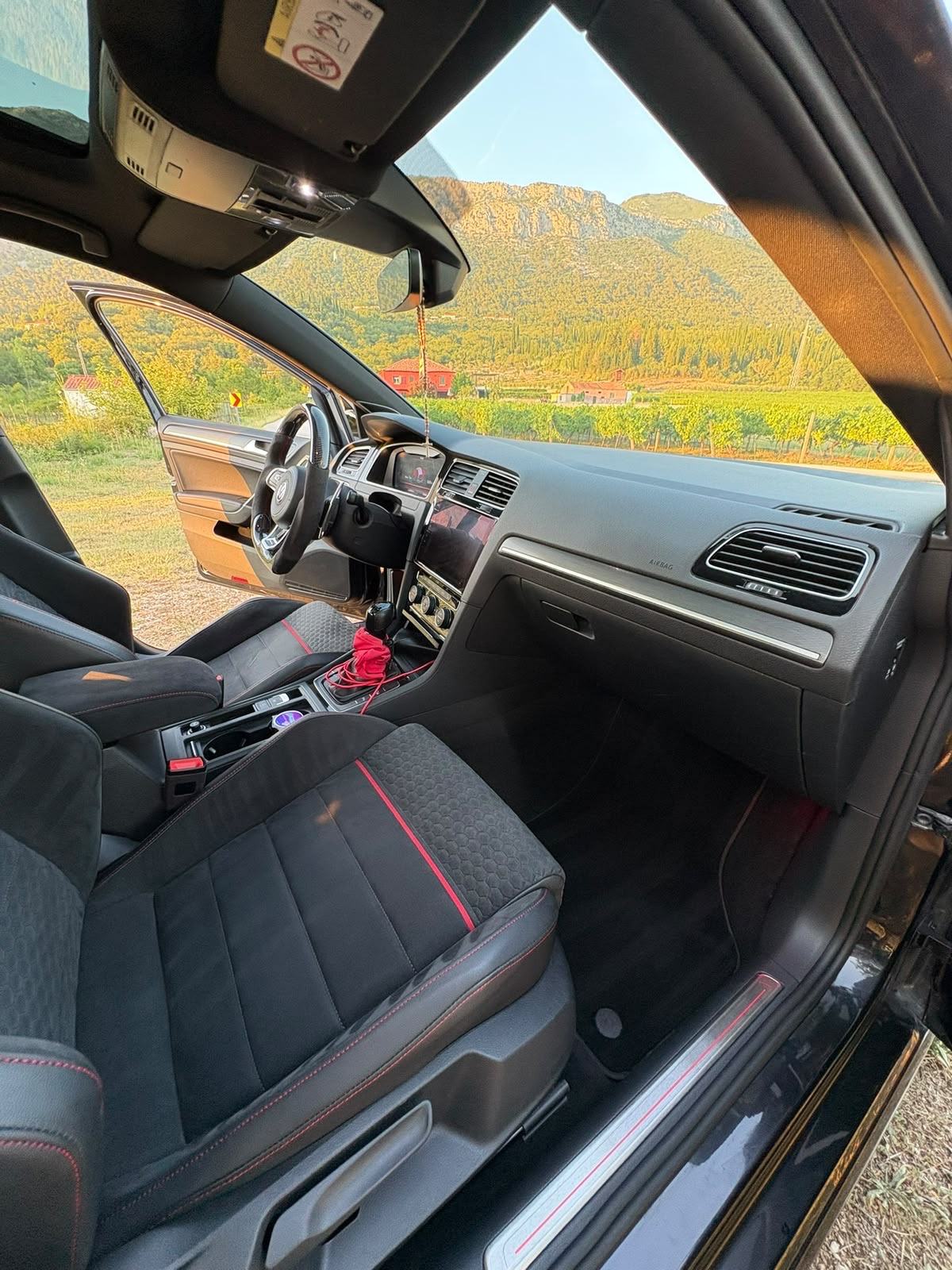 VW Golf 7.5 2,0 GTi automatik, fotografija 9