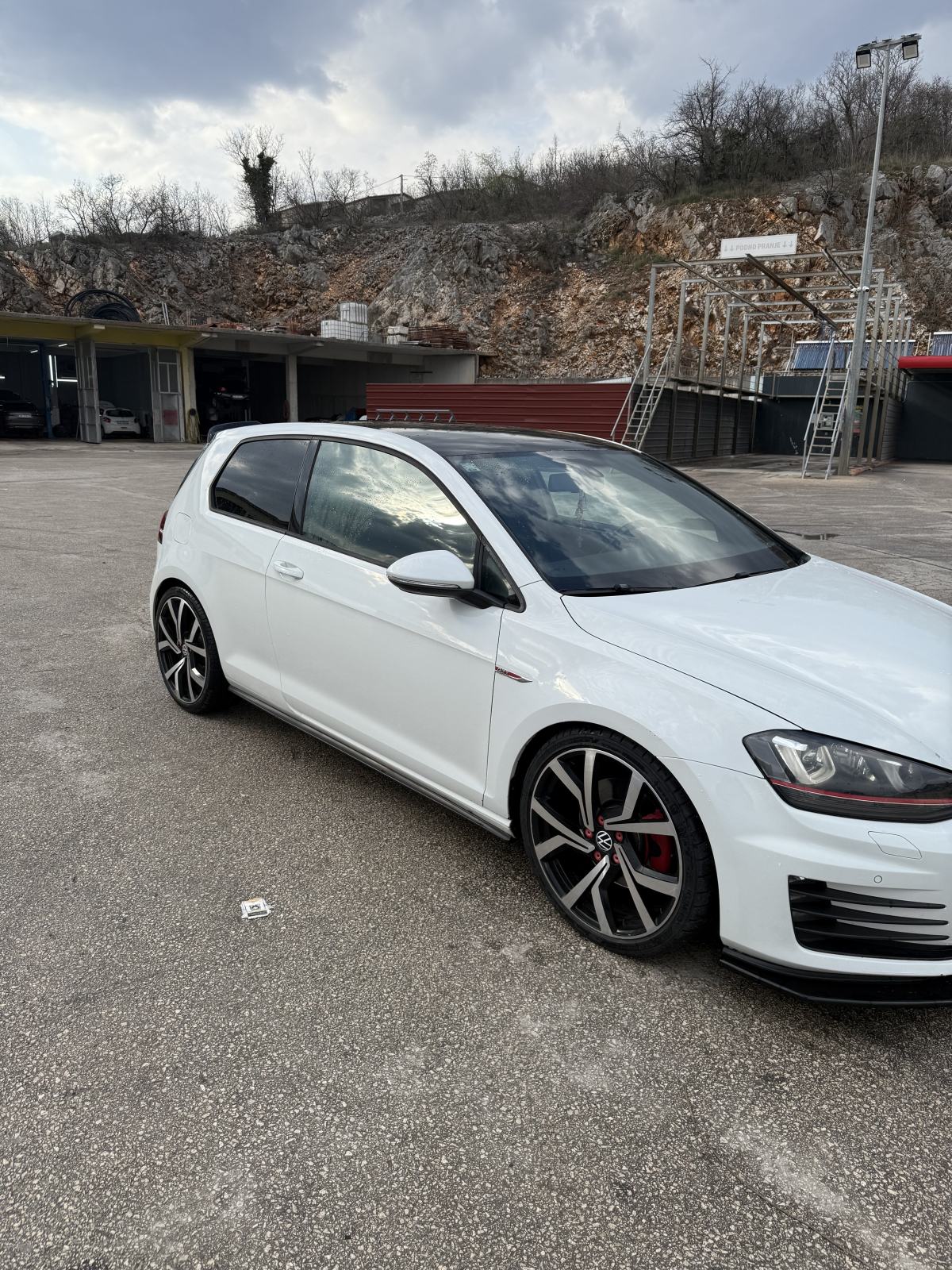 VW Golf 7 2.0 GTI automatik, fotografija 2