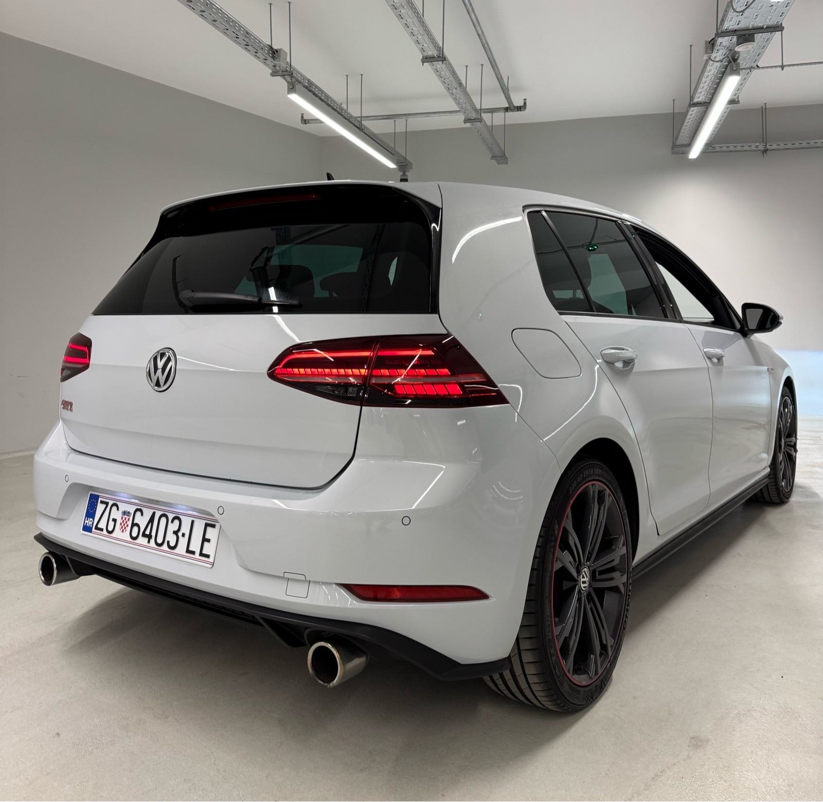 VW Golf 7.5 2,0 GTI DSG Performance Matrix Virtual Kamera ACC, fotografija 6