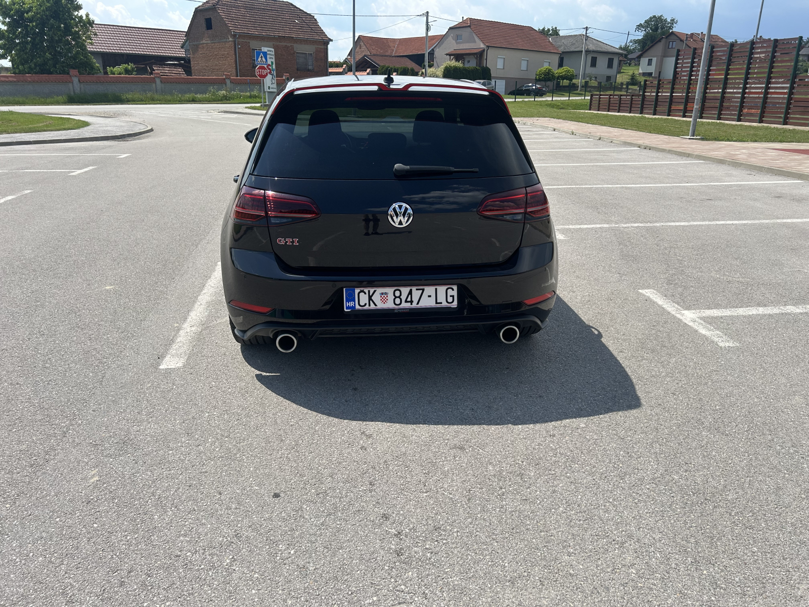 VW Golf 7 2,0 GTi Performance, fotografija 3