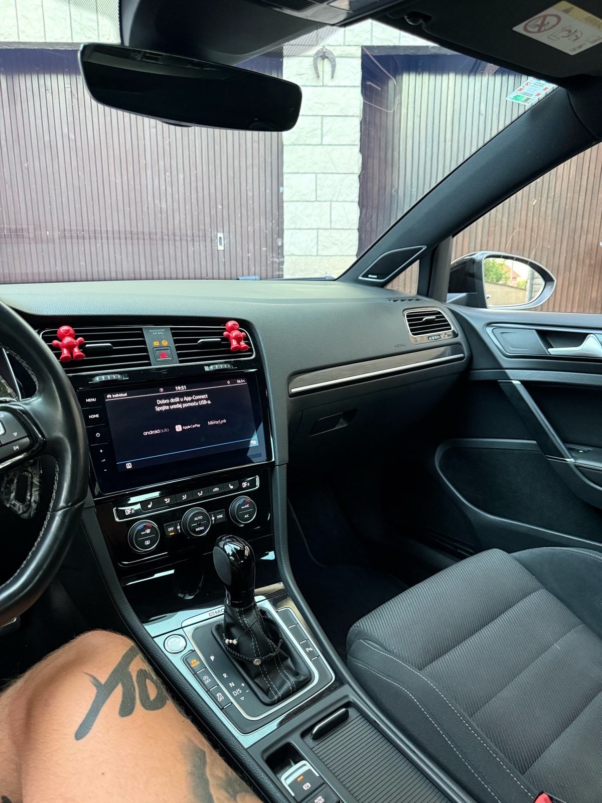 VW Golf 7.5 R DSG LAPIZ BLUE, fotografija 6