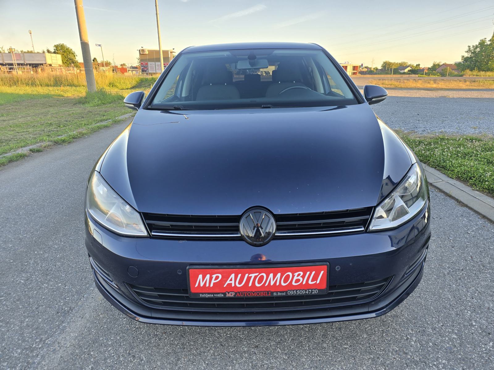 VW Golf 7 2,0 TDI-2015gd.md-NAVIGACIJA-,alu18,climatronic,6brziKARTICE, fotografija 3